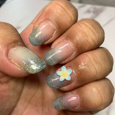 夏ネイル
グラデーション