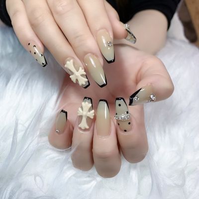 10本長さだしとフリーデザイン(アート・カラーなど制限なくできます
