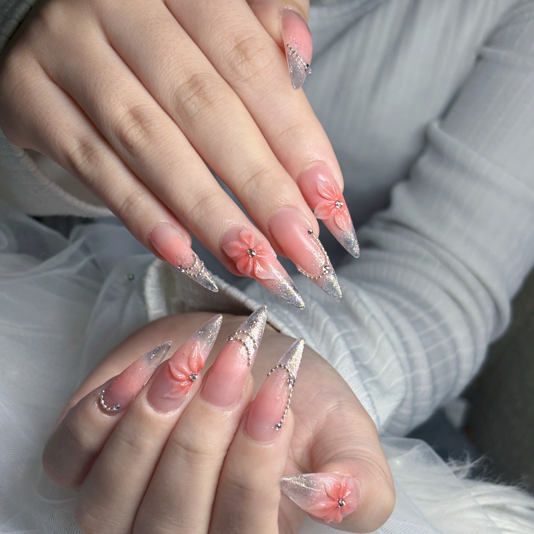 Zunie_hani_nail