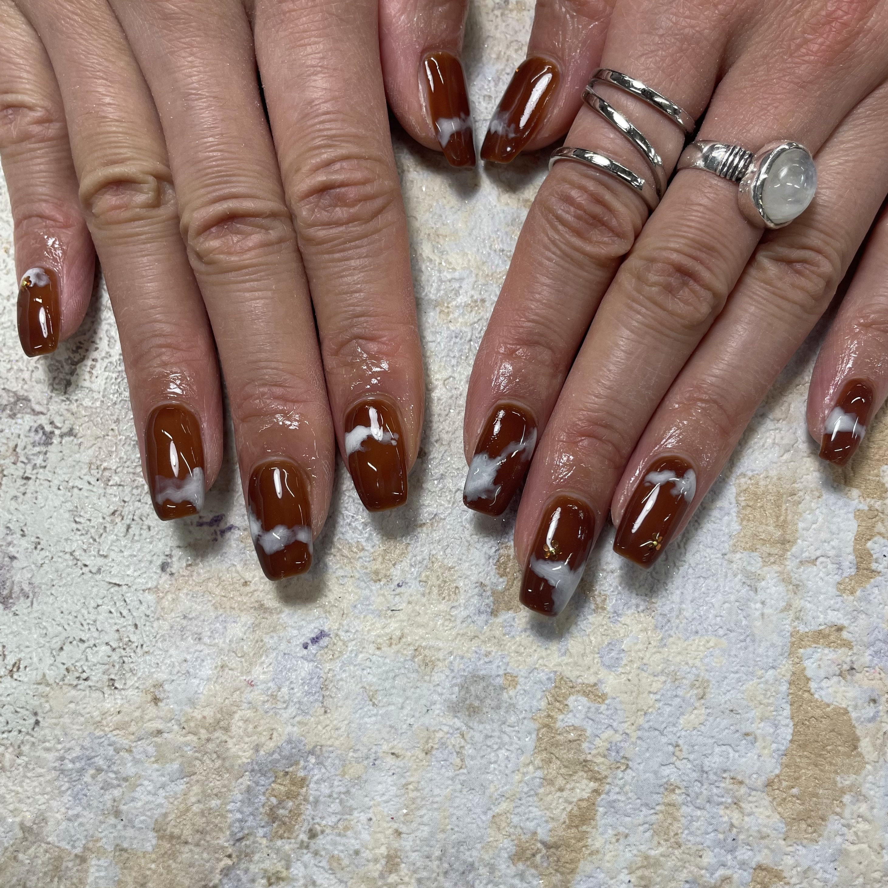 NAIL_akinyan