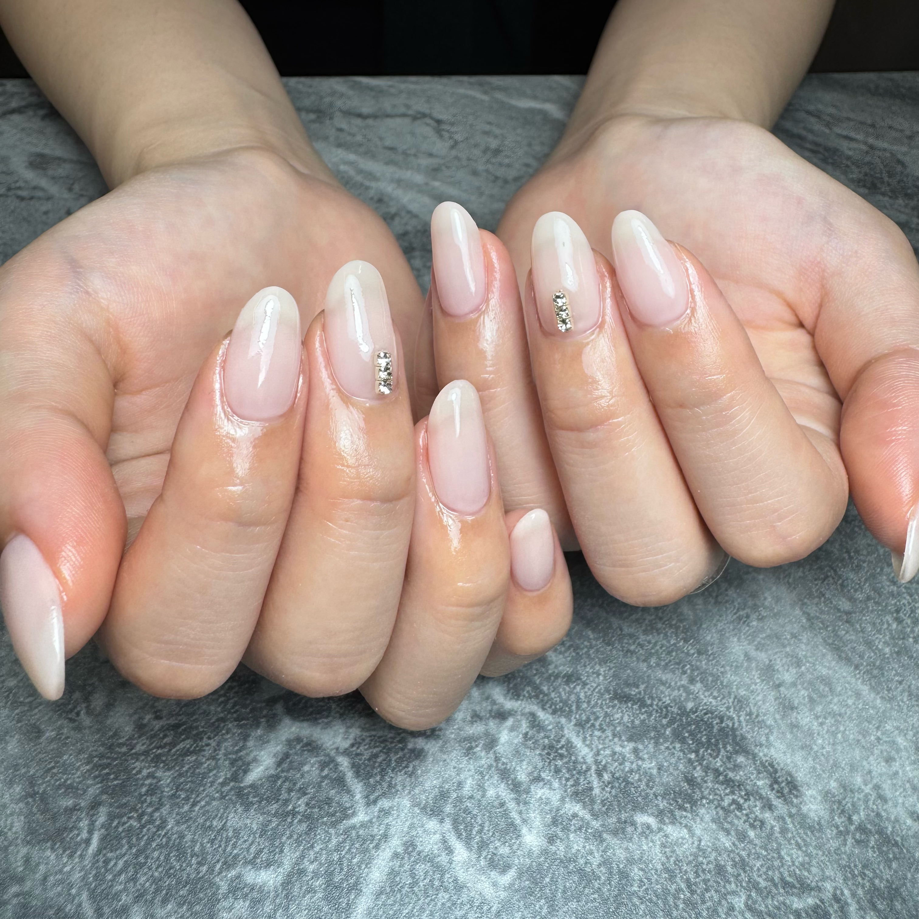 Nail_salon_Gleam