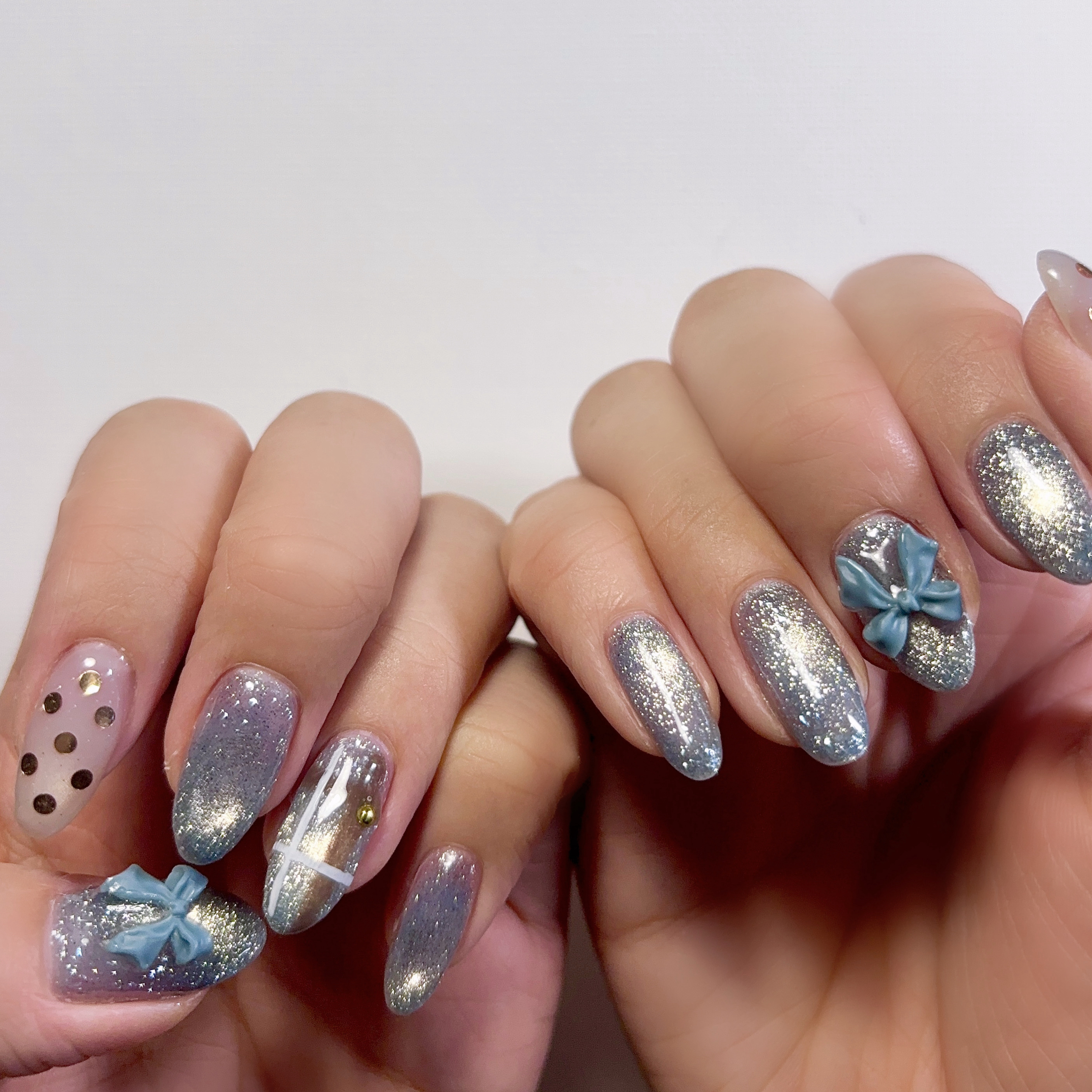 hum.nail