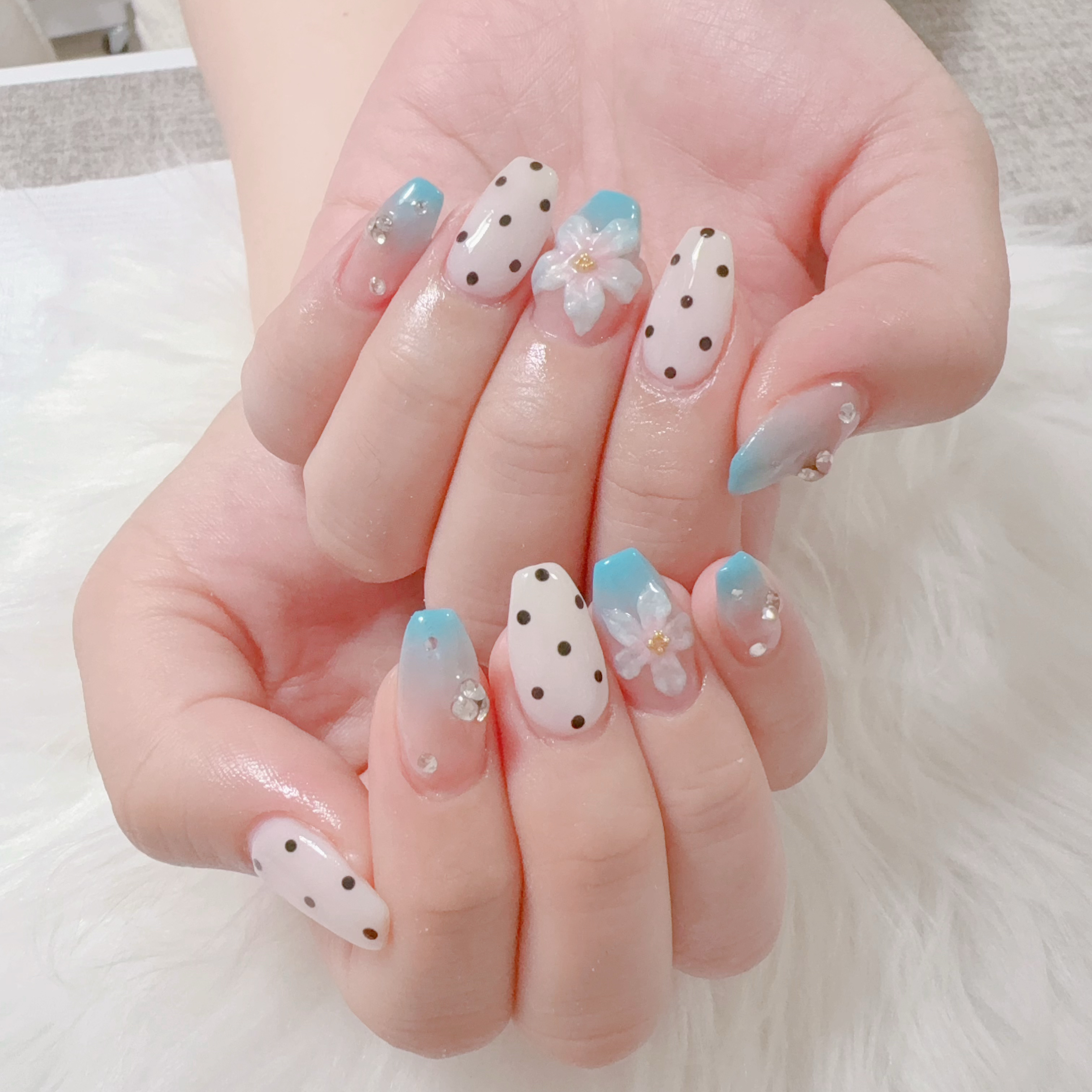 supergirlnailsalon