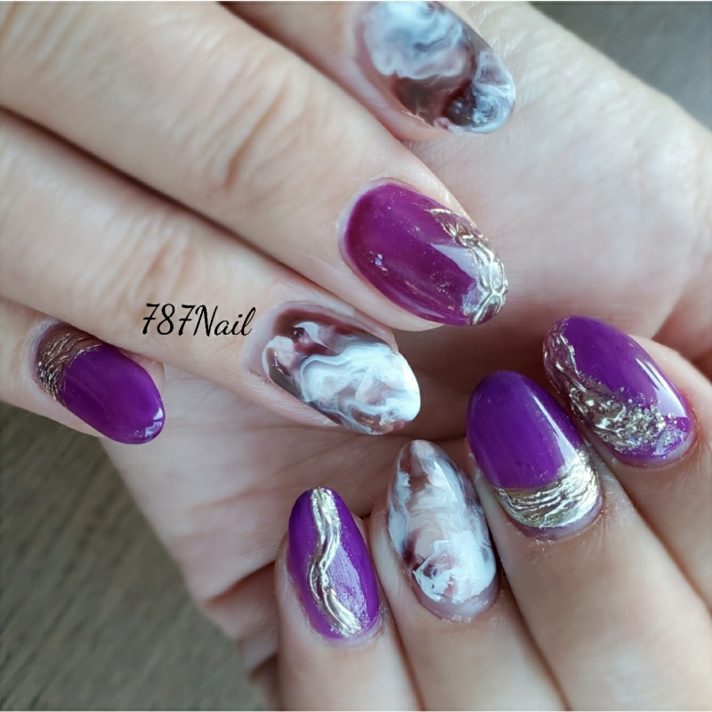 787.Nail
