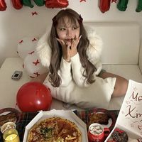 Lily_nail.