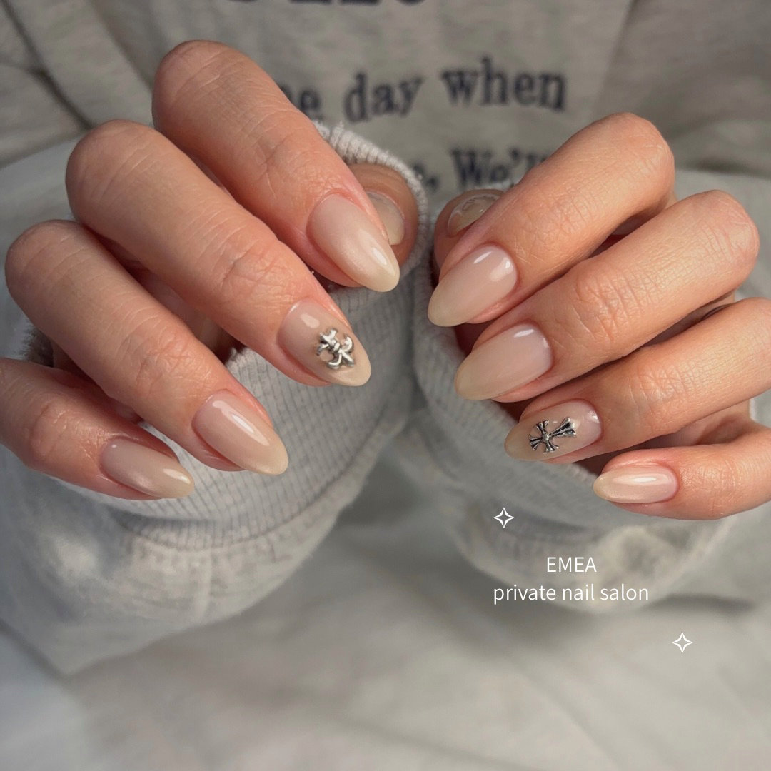 emea__nail
