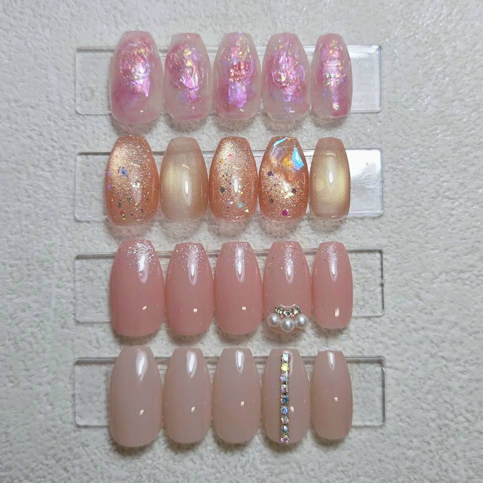 Lilies__nail