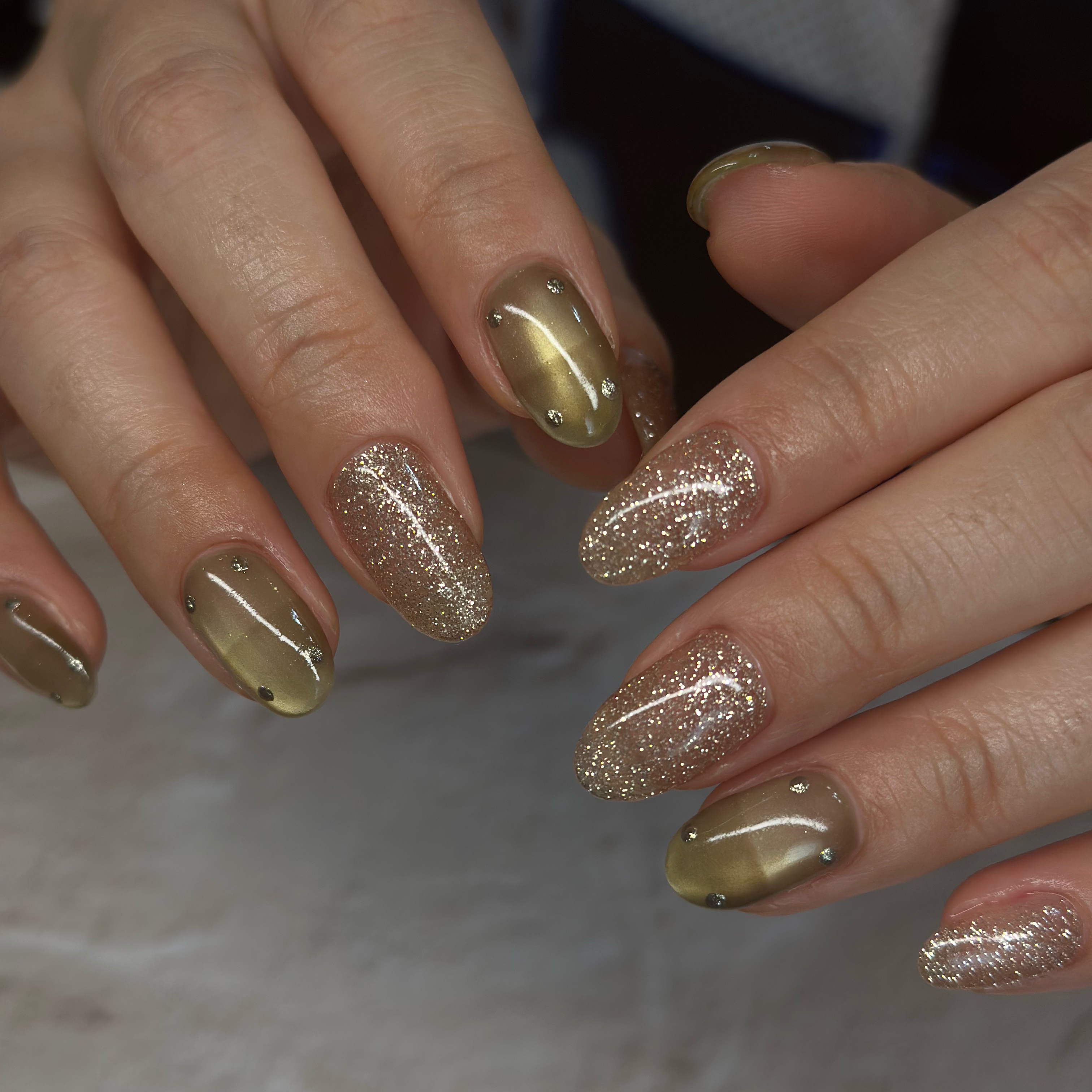 mana_nail