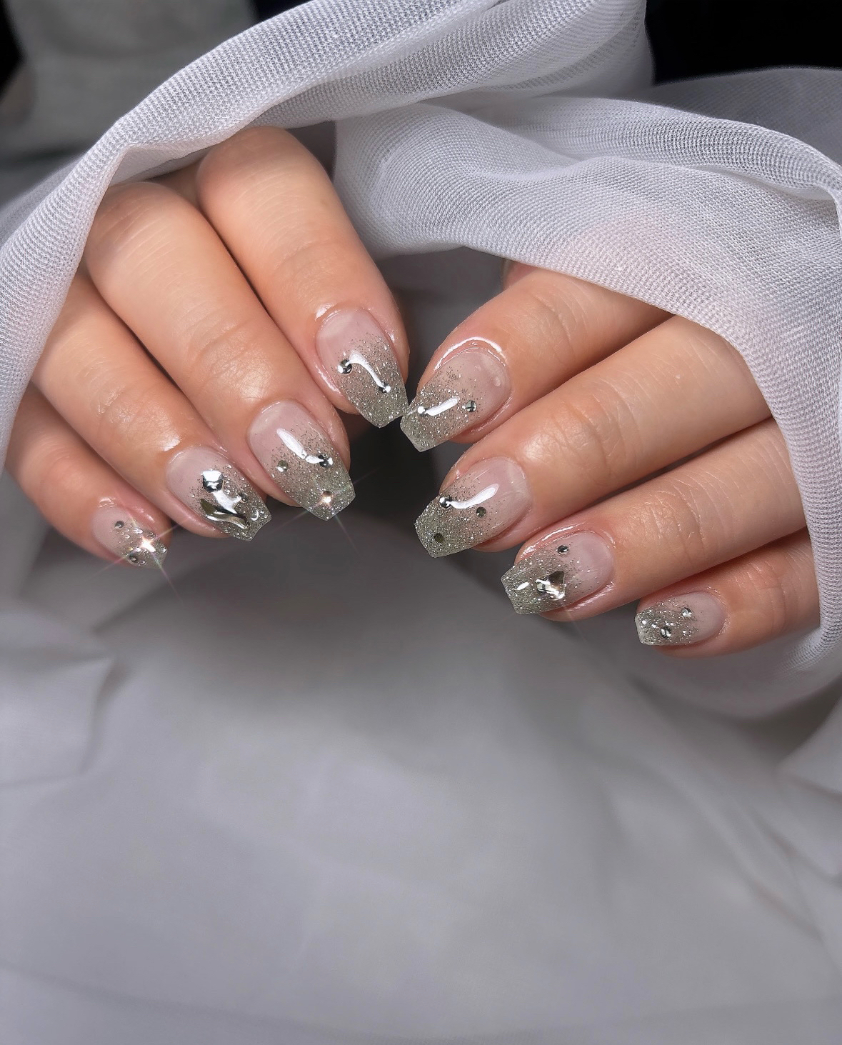 nail_salon_nuit