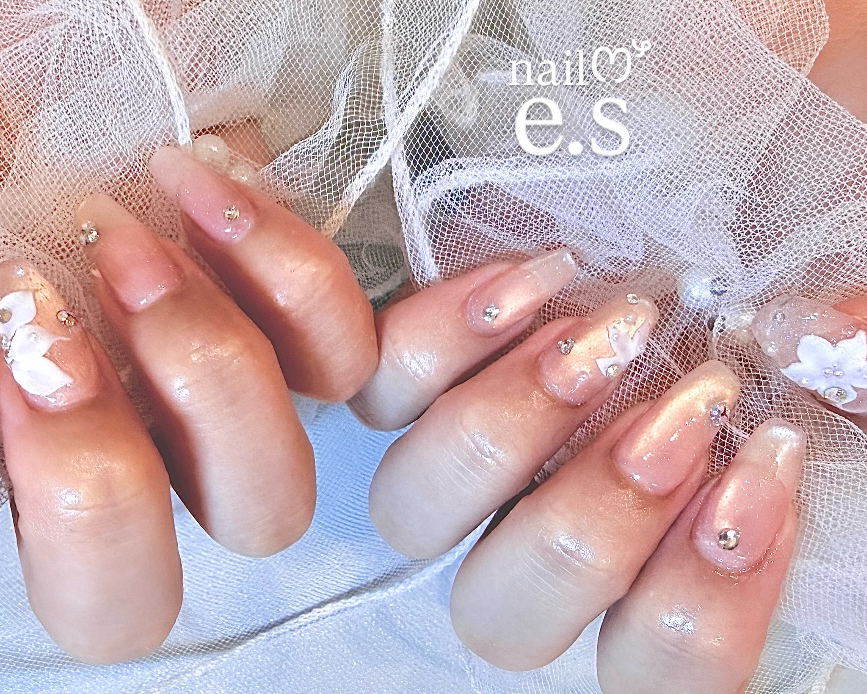 e.s_nail