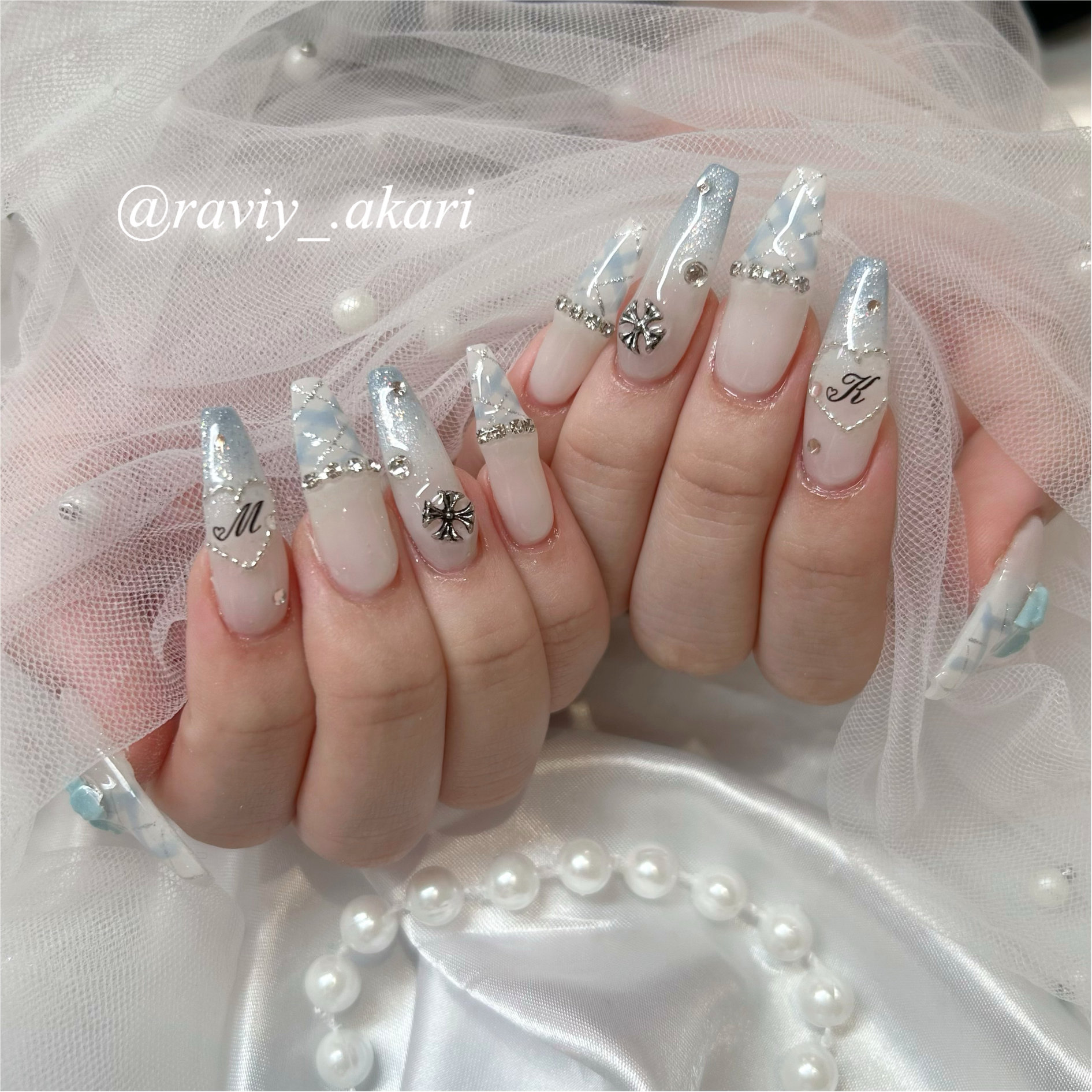 Raviy_.Akari