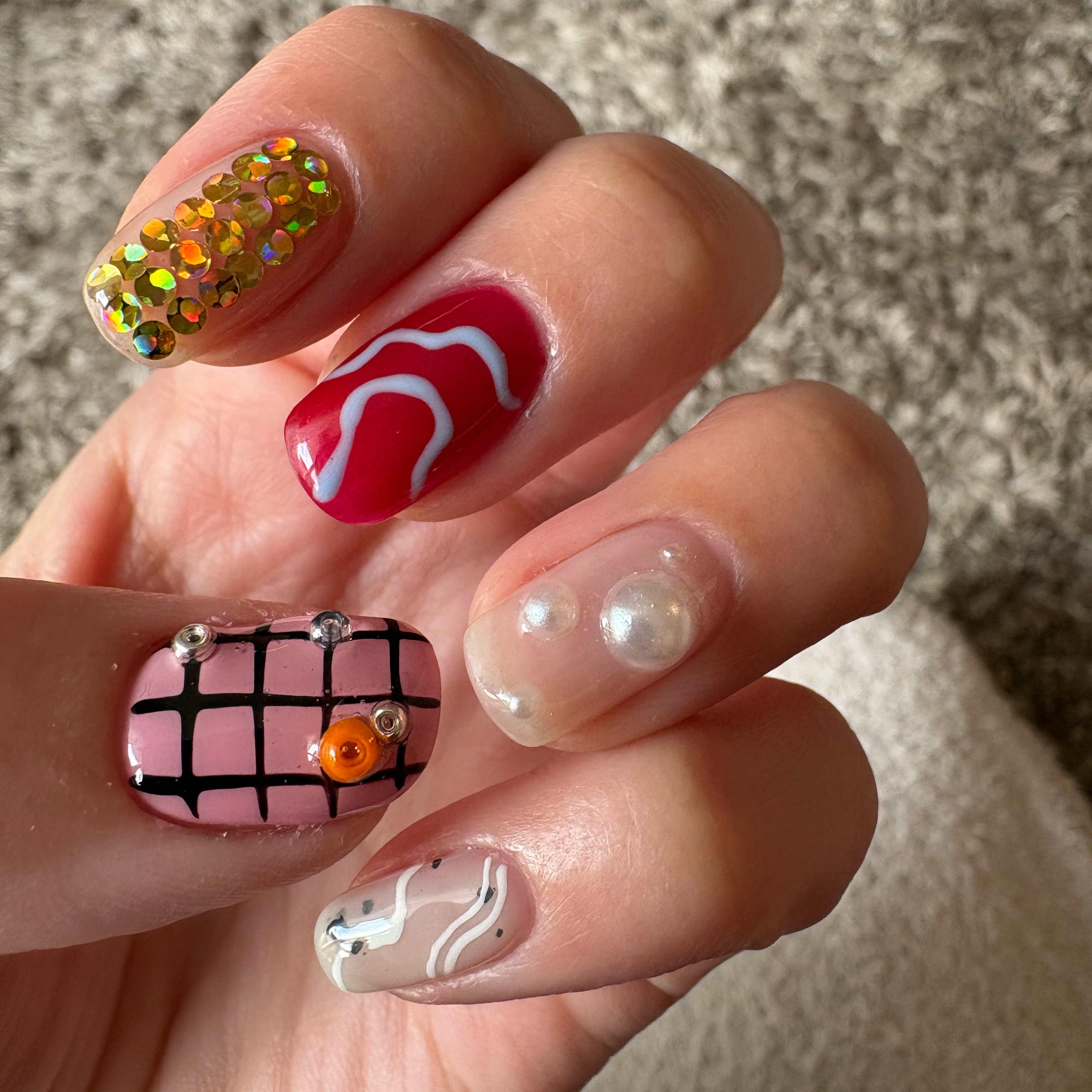 mikanails