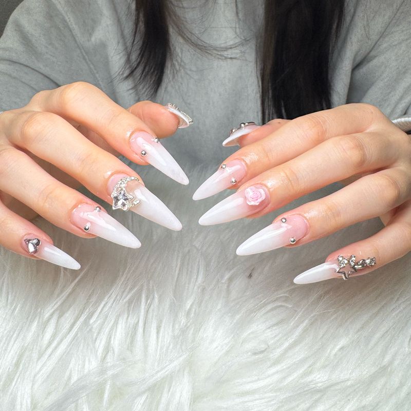 T.Lee Nails Shinjuku