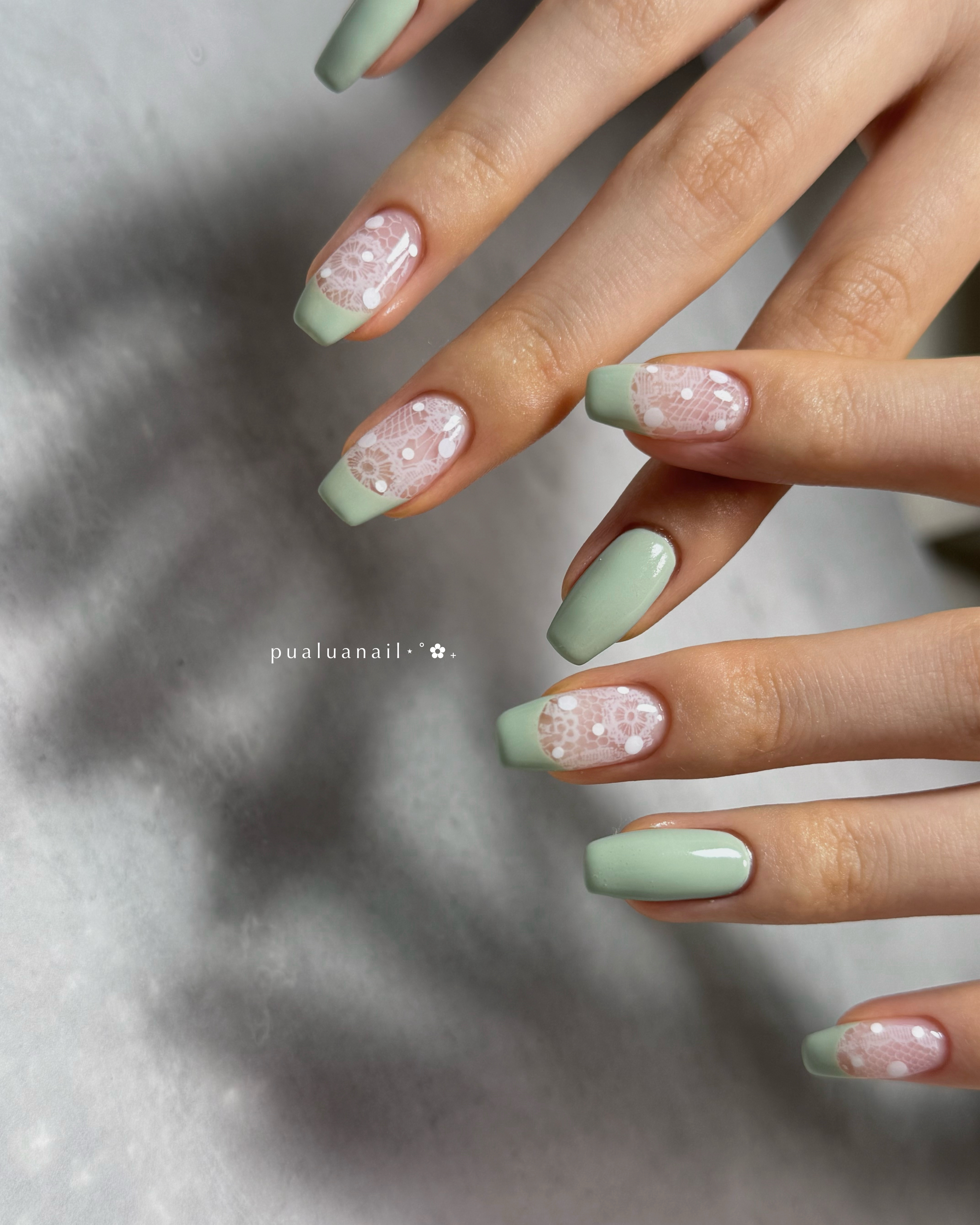 pualua_nail