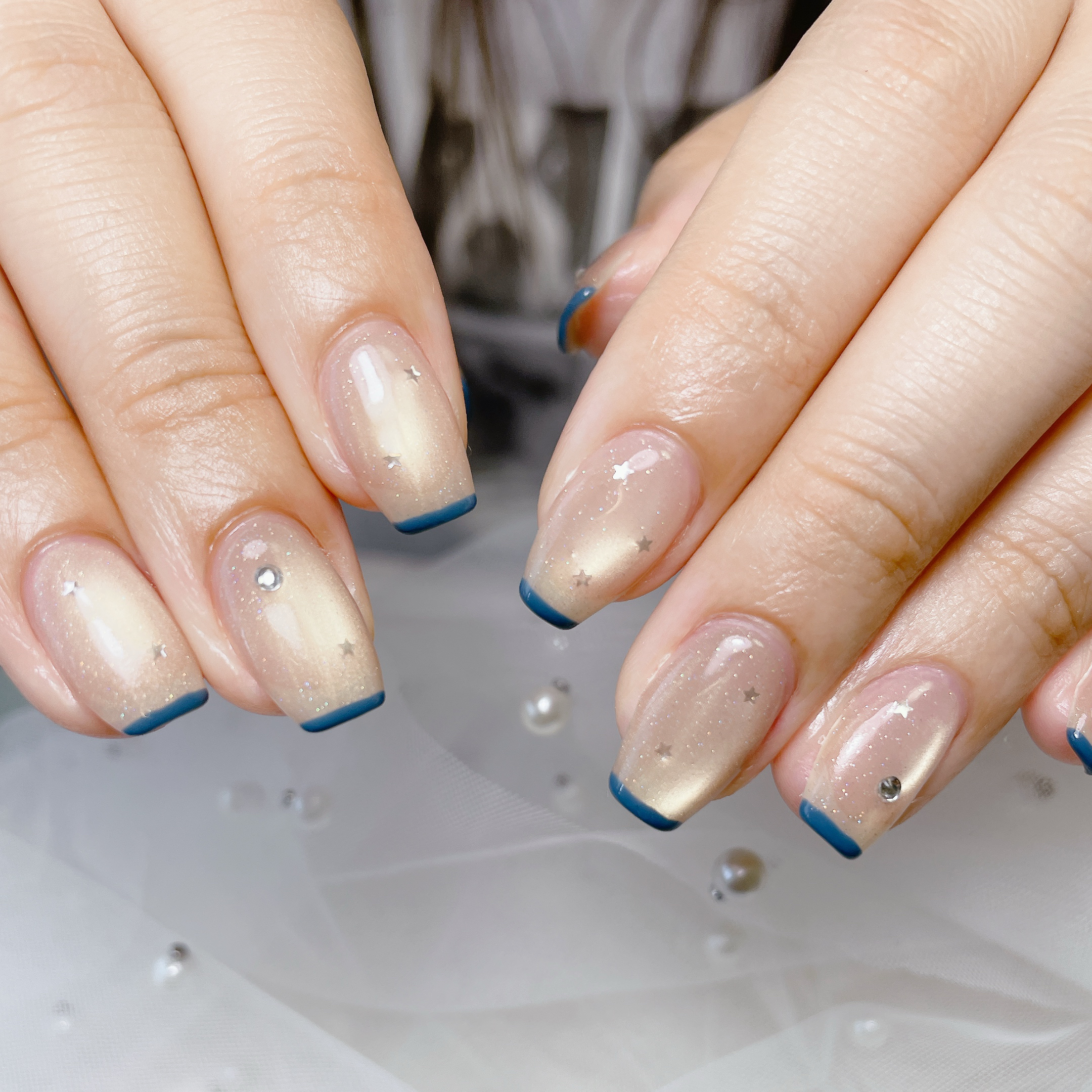 Tiara_nail_mari