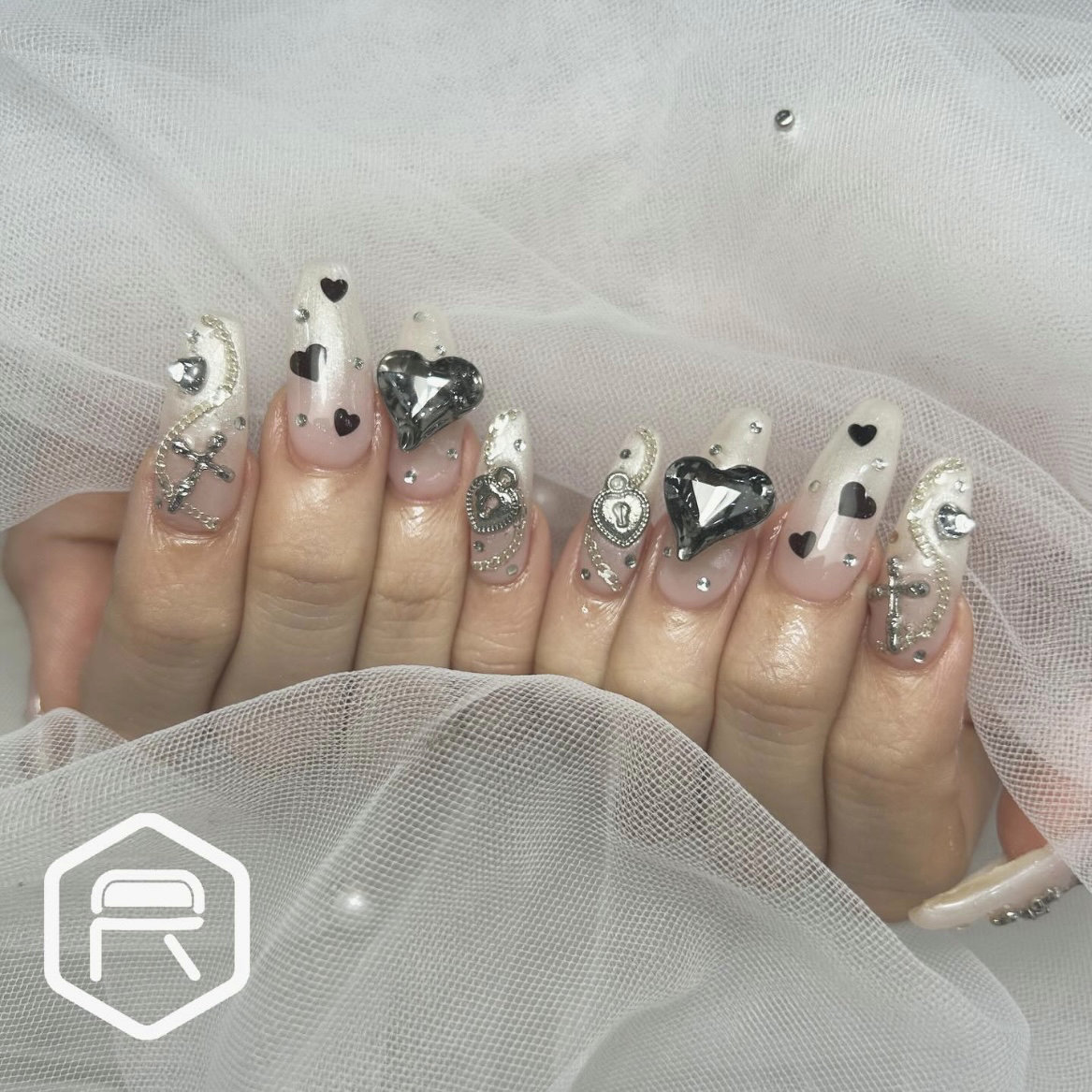 Redispe.nail_noura_kuno
