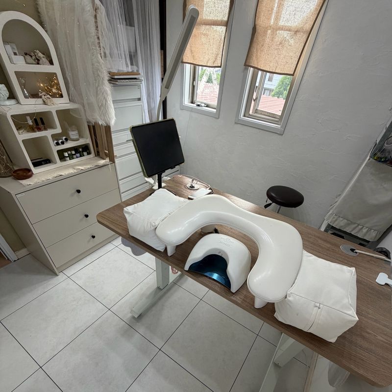 Salon &N