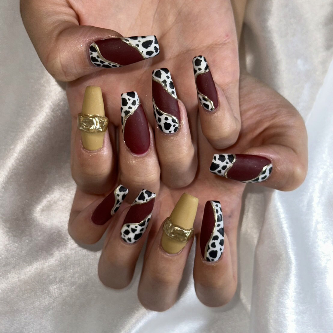 VIERU_nail1116