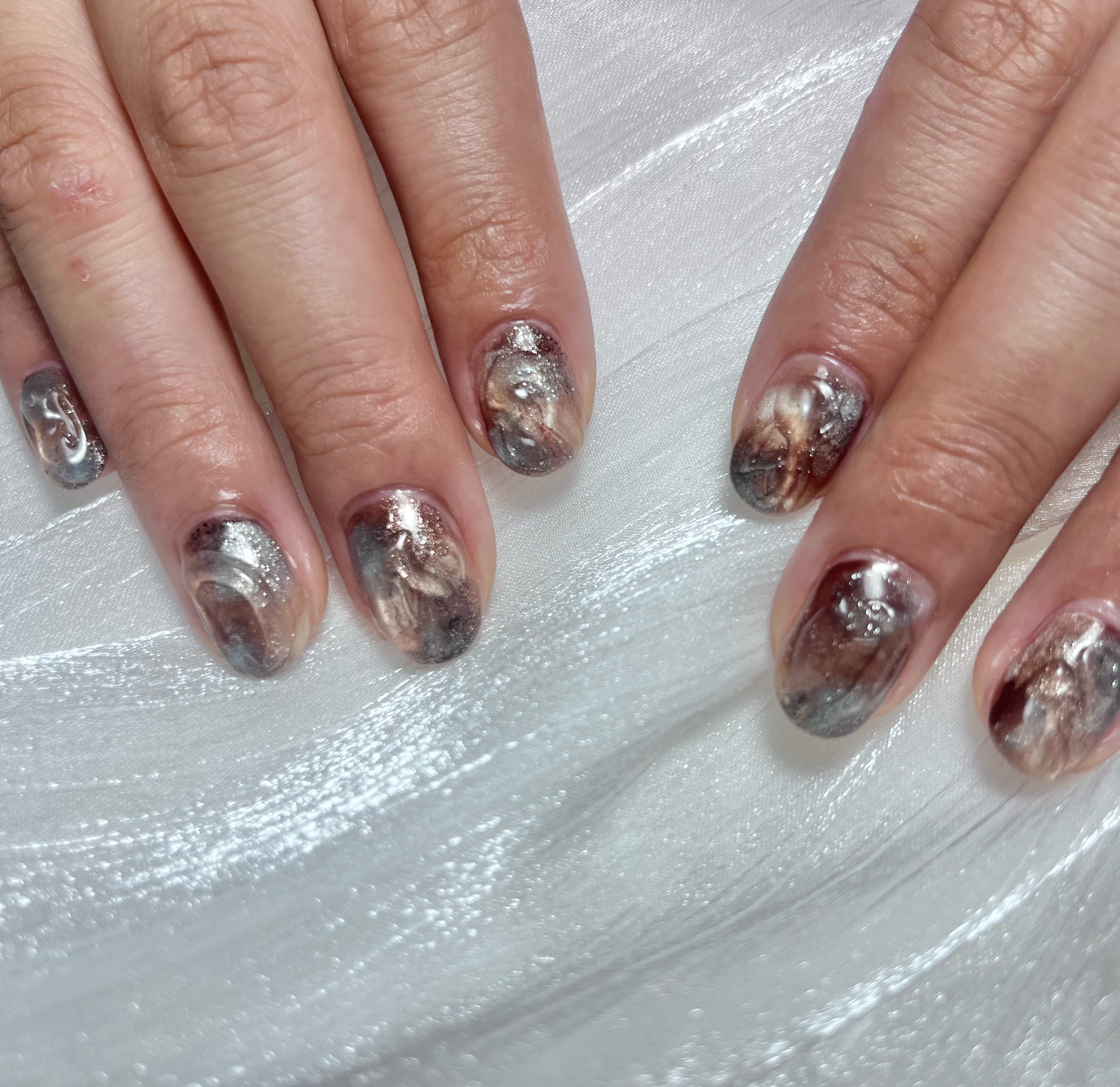 nail.plume