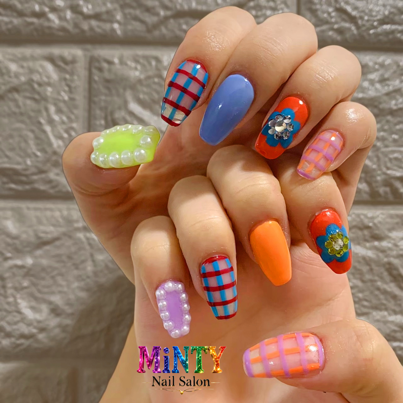 MiNTYNAIL