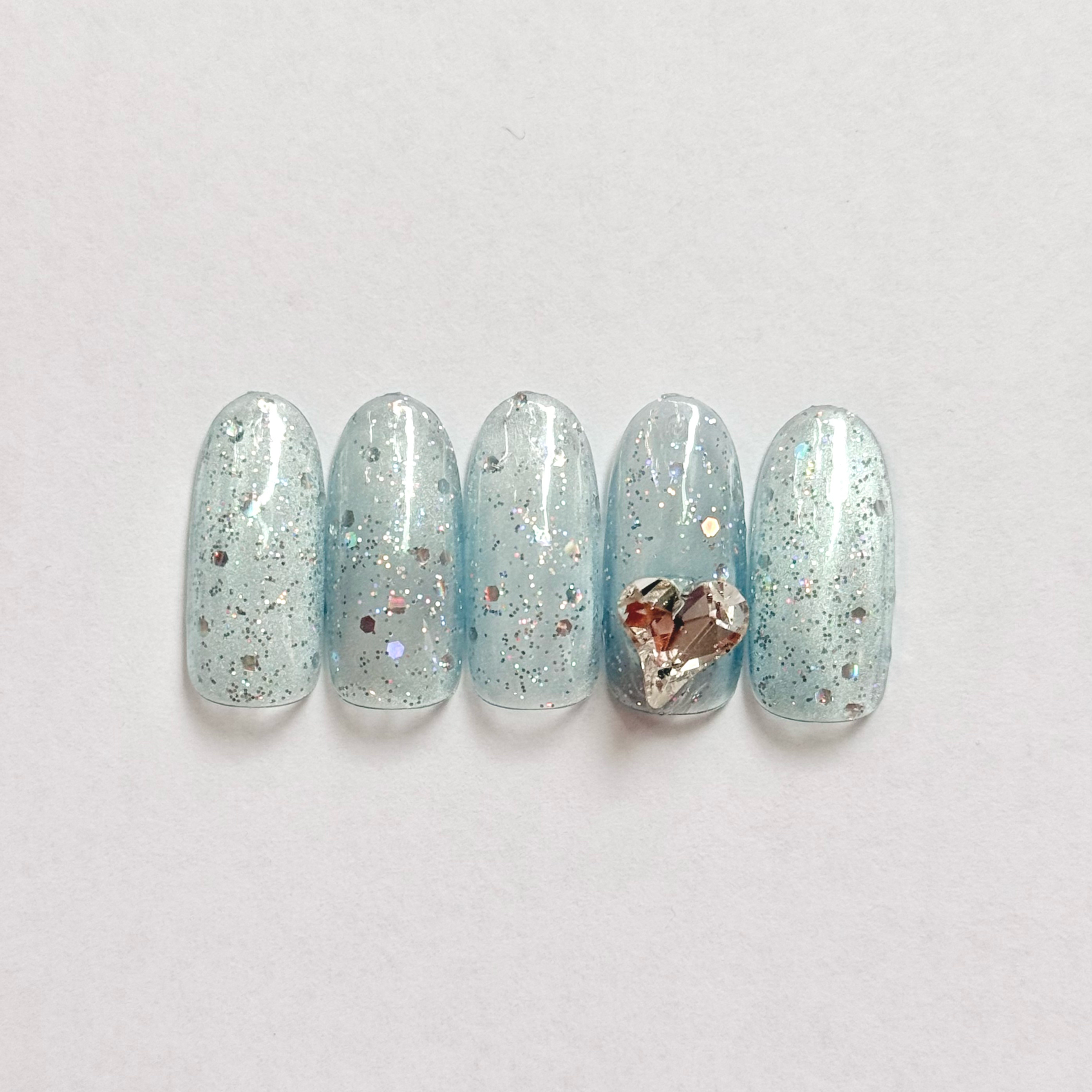Nail_Lilydot_