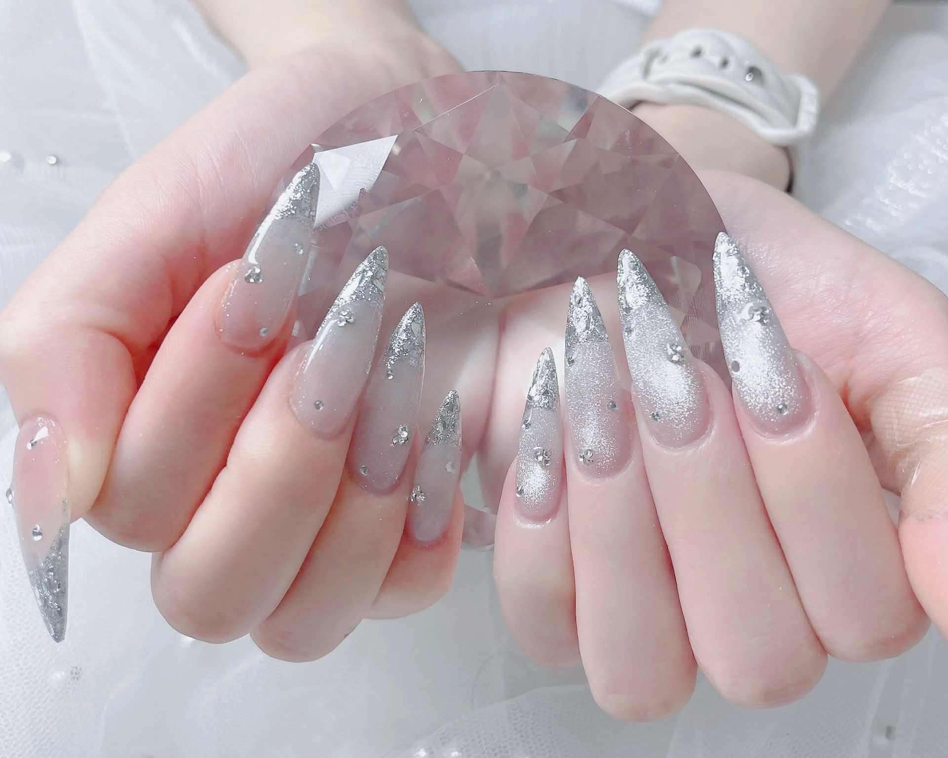 Nail_Van88