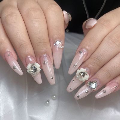 チップ長さ出し10本+デザイン6本までキャンペーン12000=>10000😍😍