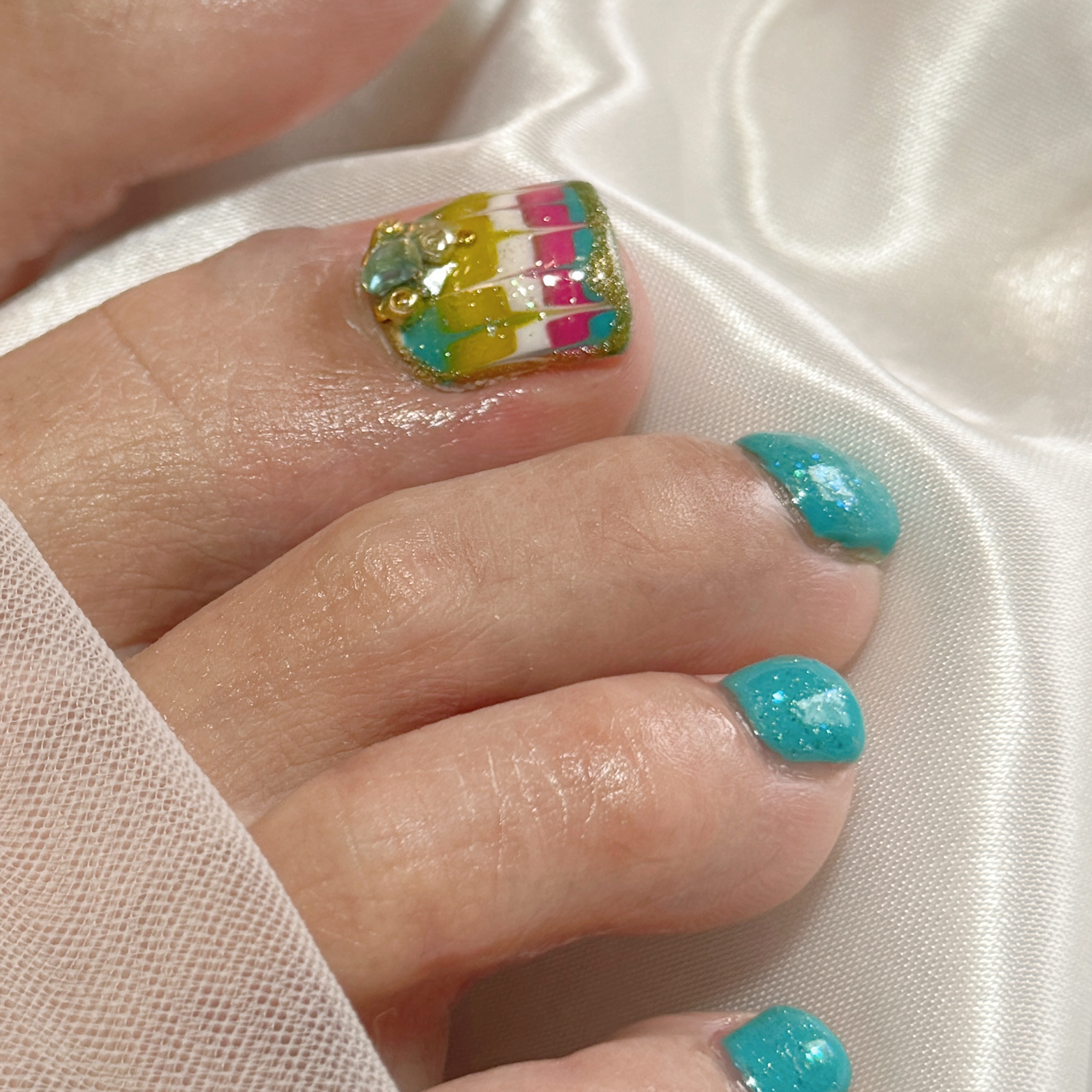 yo_nail