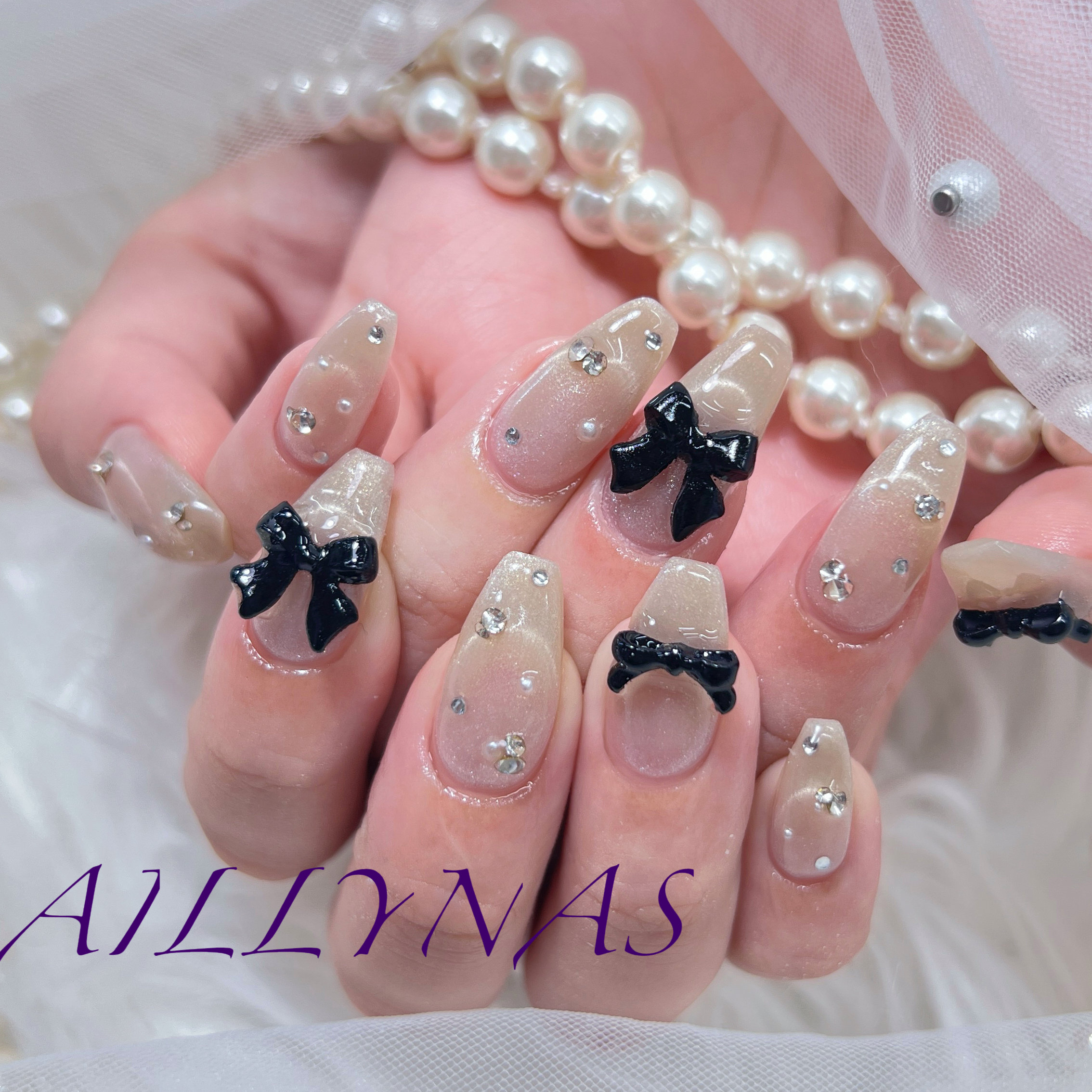 AILLYNAS_8
