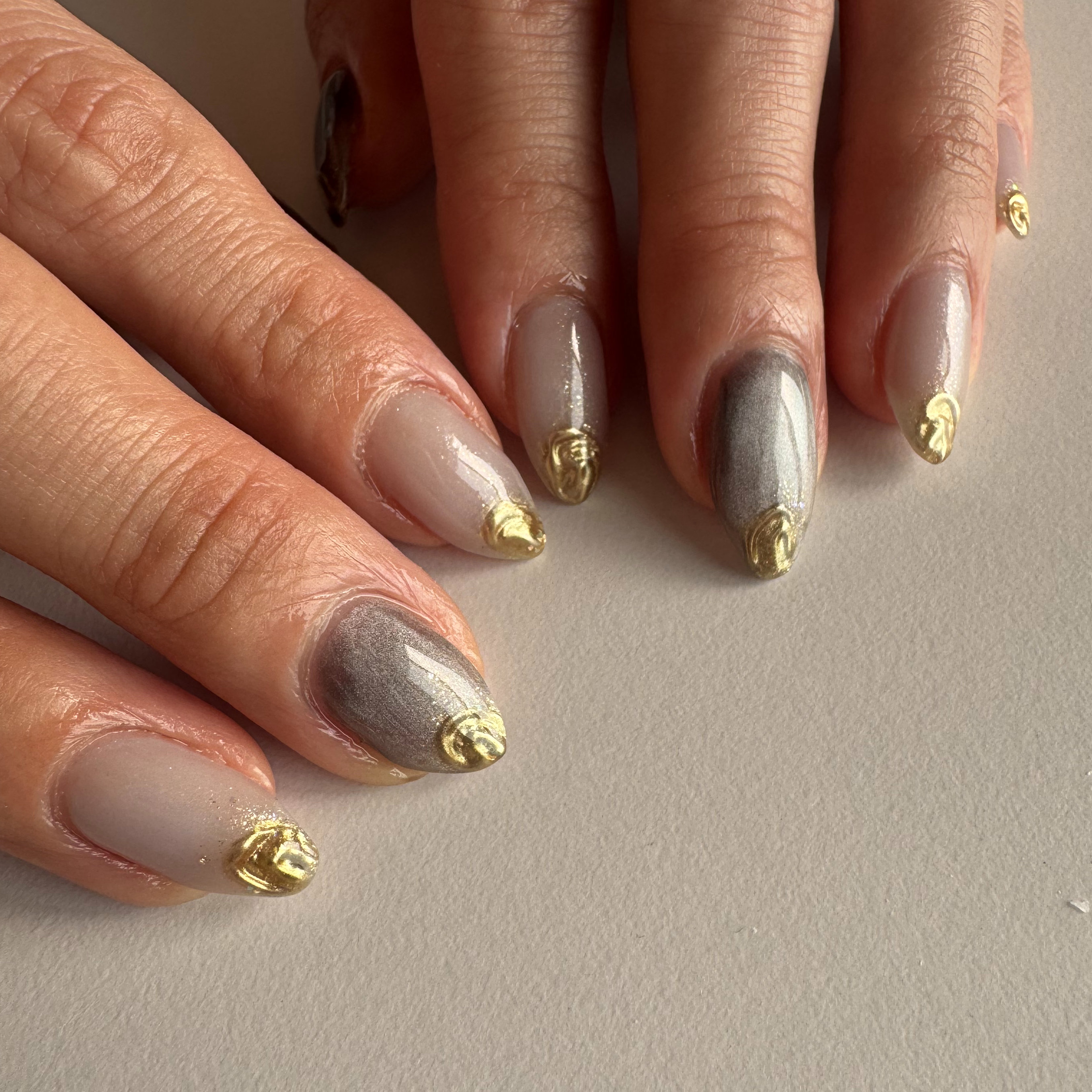 muni.nail