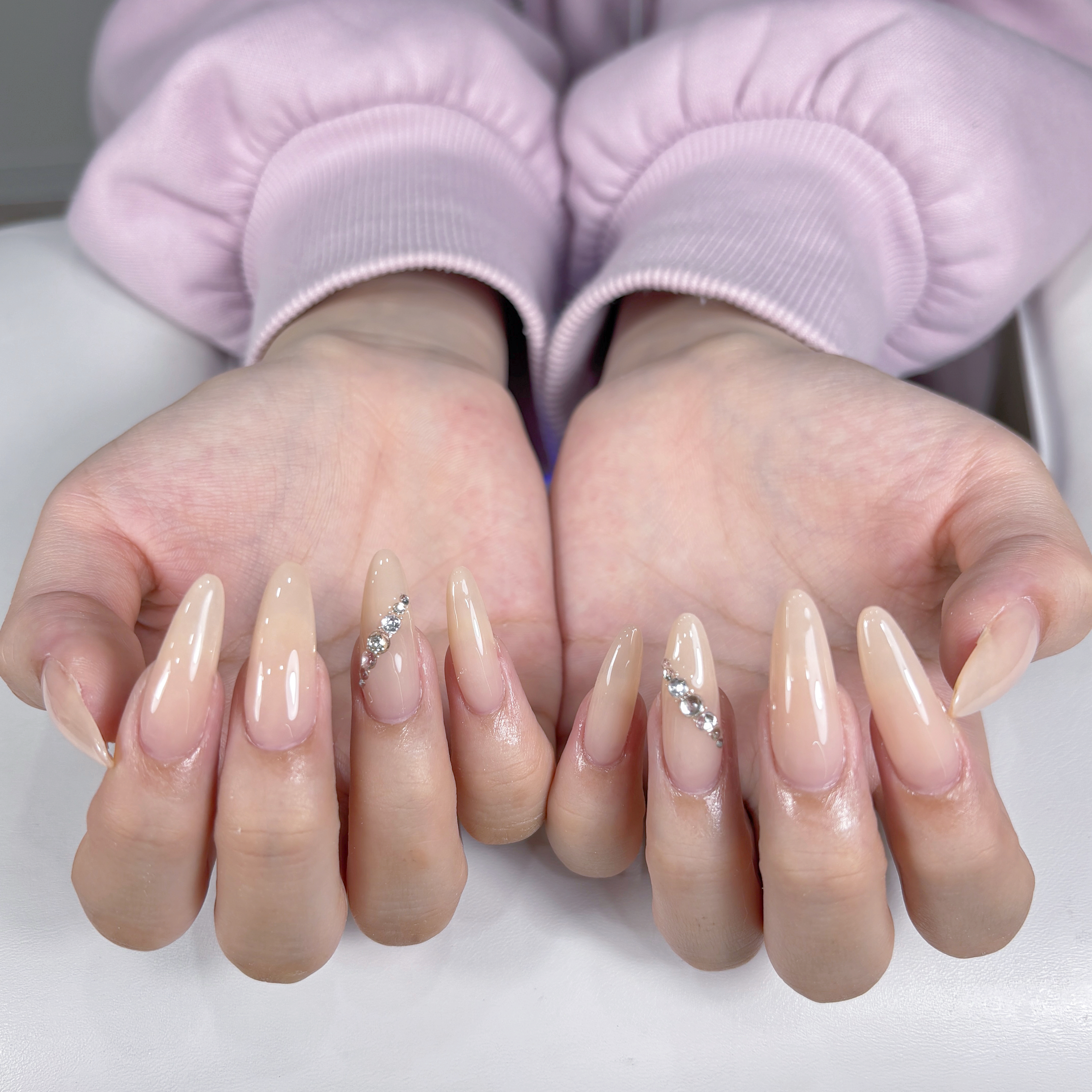 QUEENS_NAIL_STUDIO