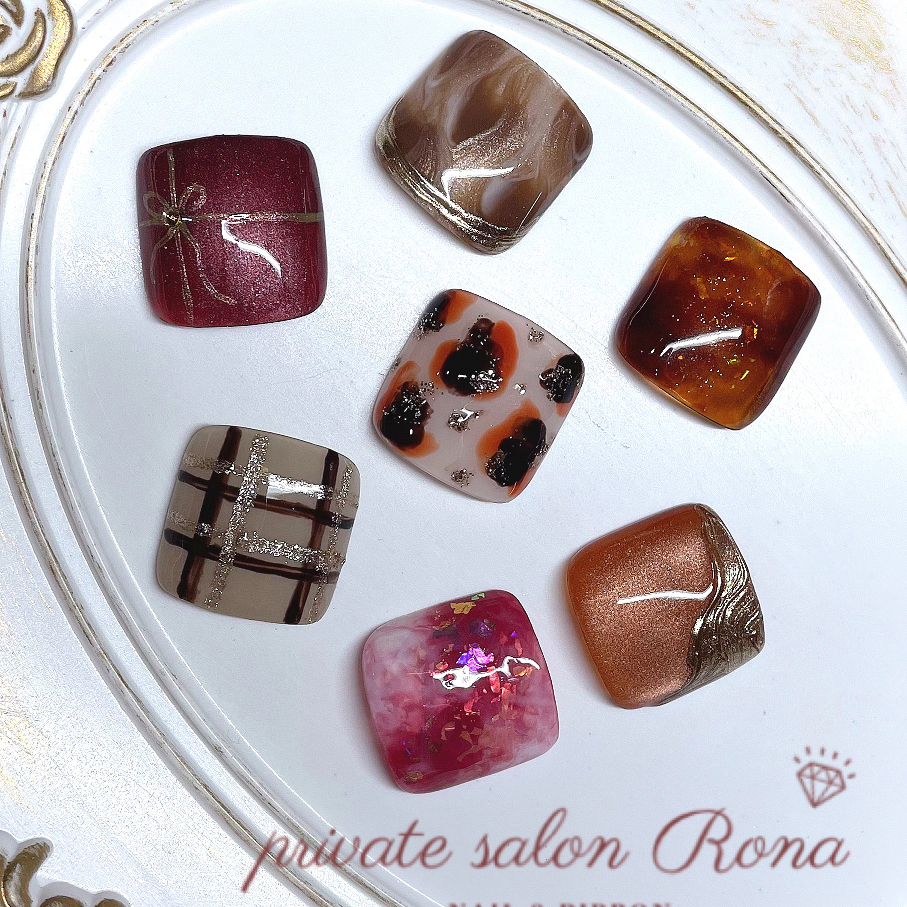 private_salon_Rona