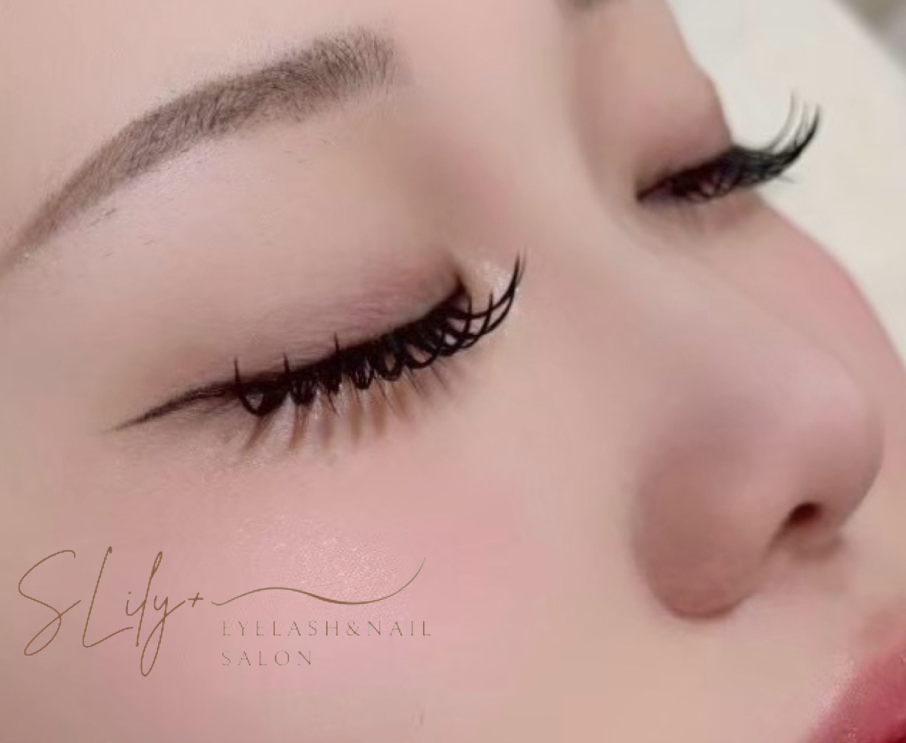 eye_slily
