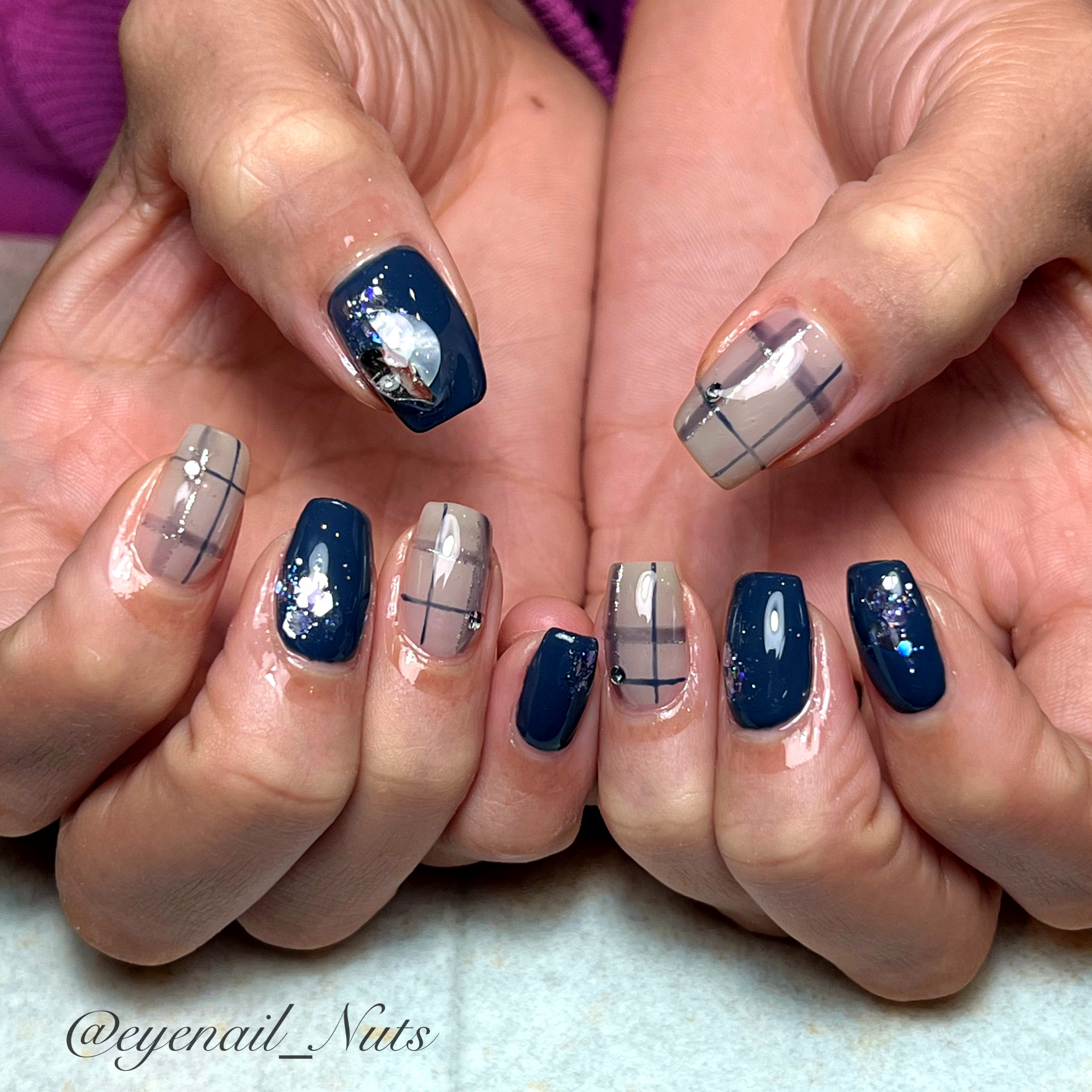 nailsalon_Nuts