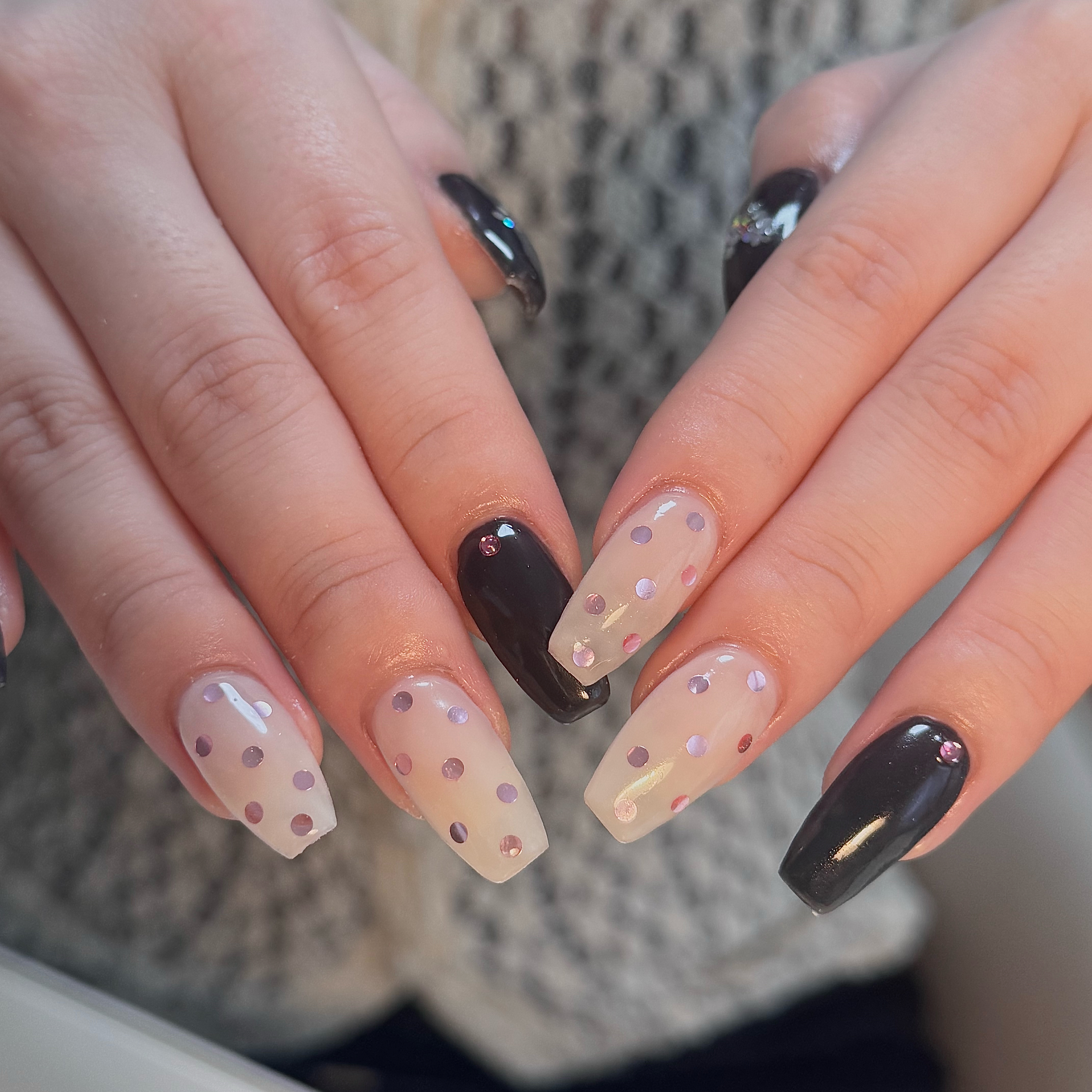 nailsalon_embe