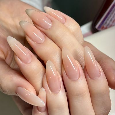光沢ちゅるんチークネイル💖
