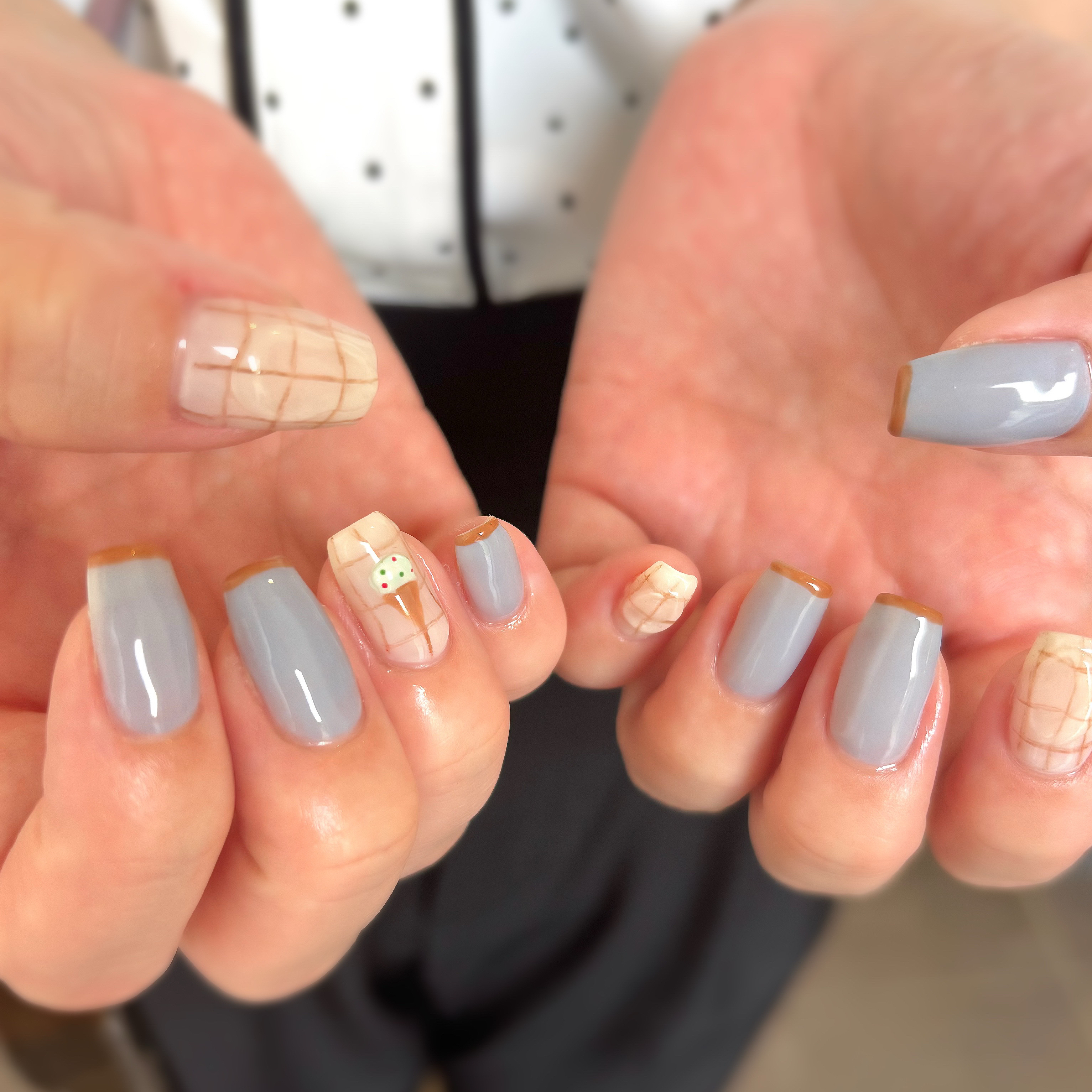 colorer_nail.ami