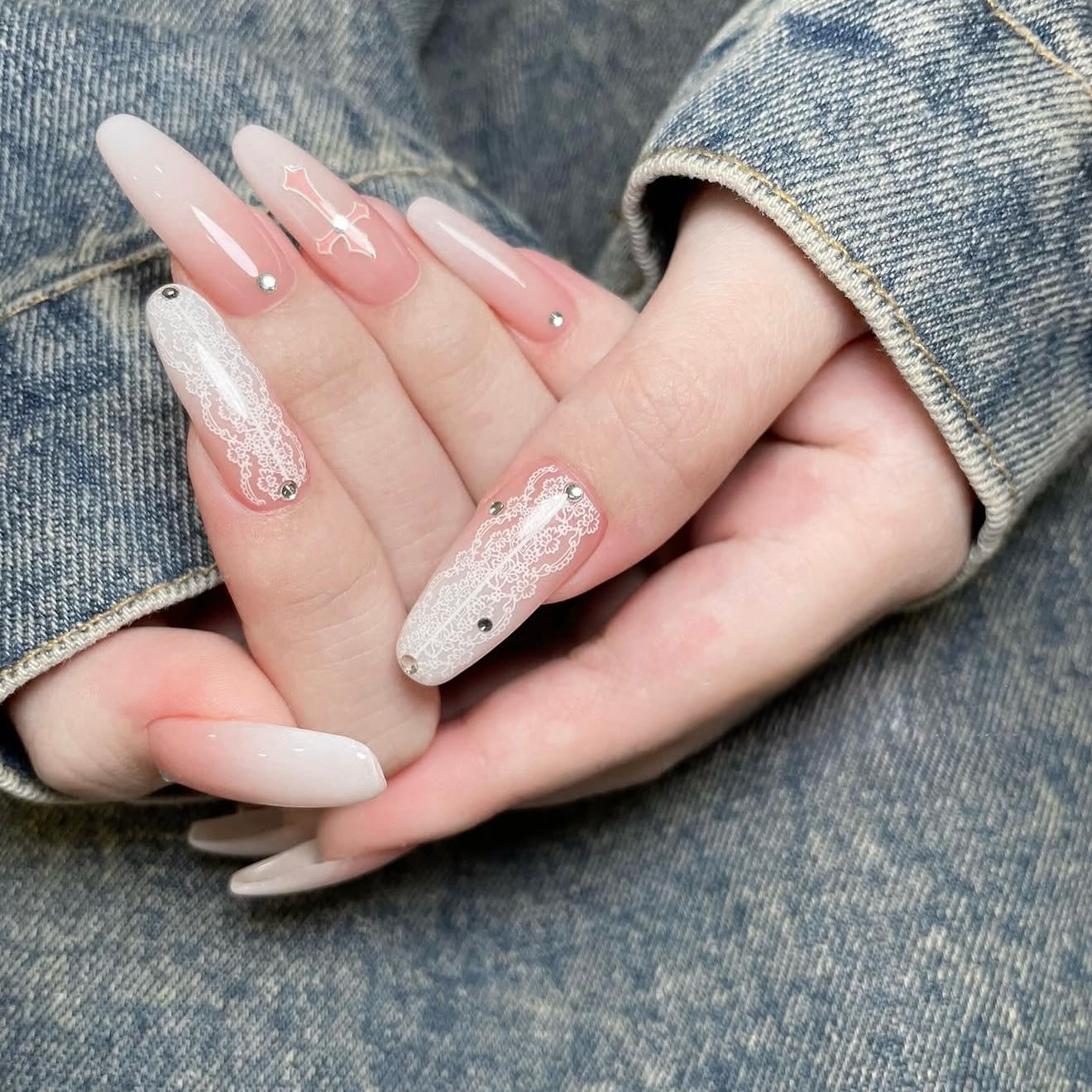 Yunzina_RibonNail