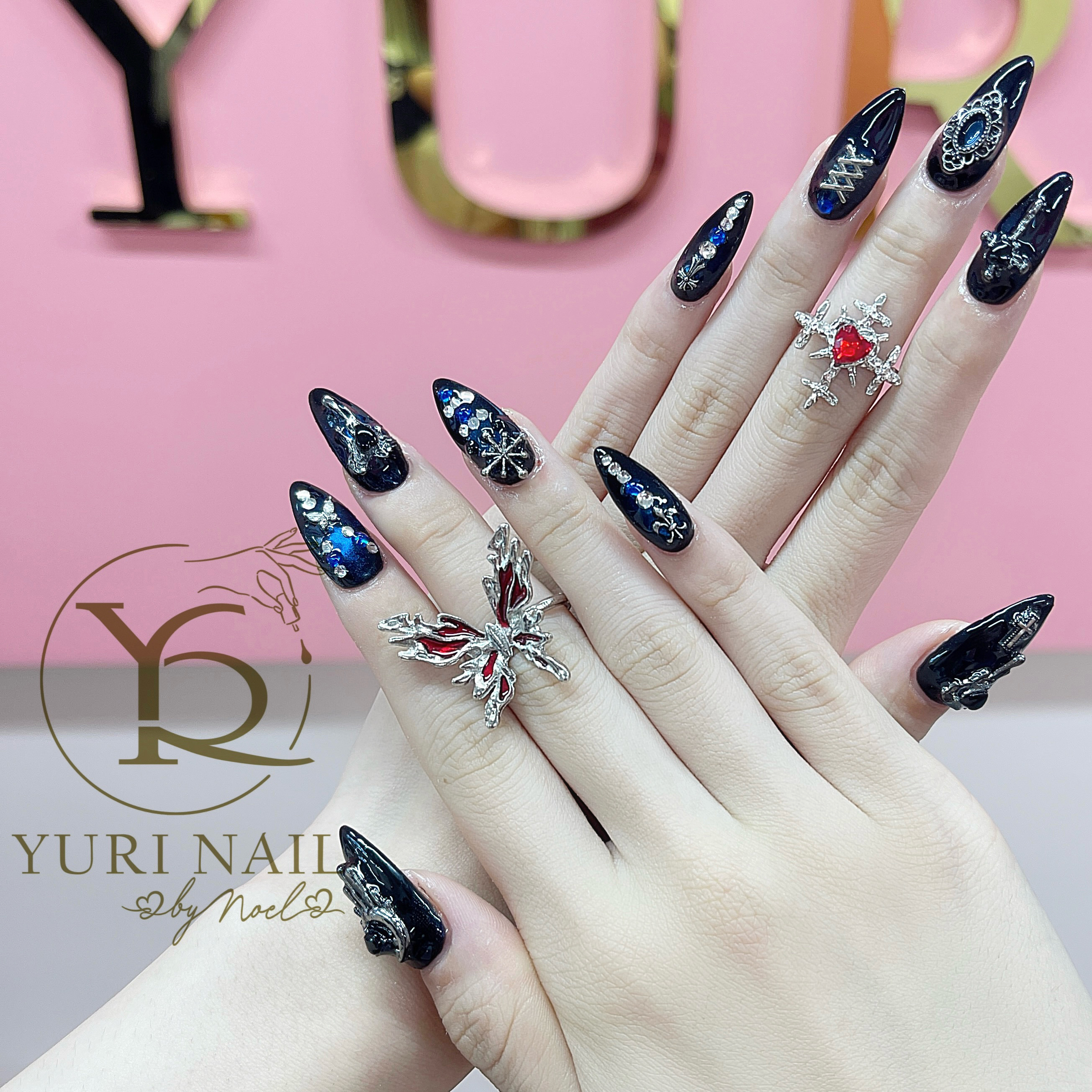 Yuri_nail_Anh