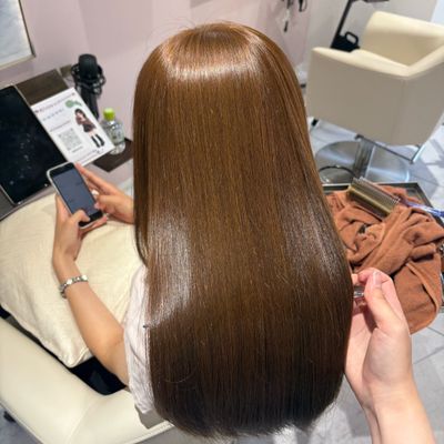 🍓【ダメージ最小限◎】ブリーチなしWカラー
で透明感カラー✨️