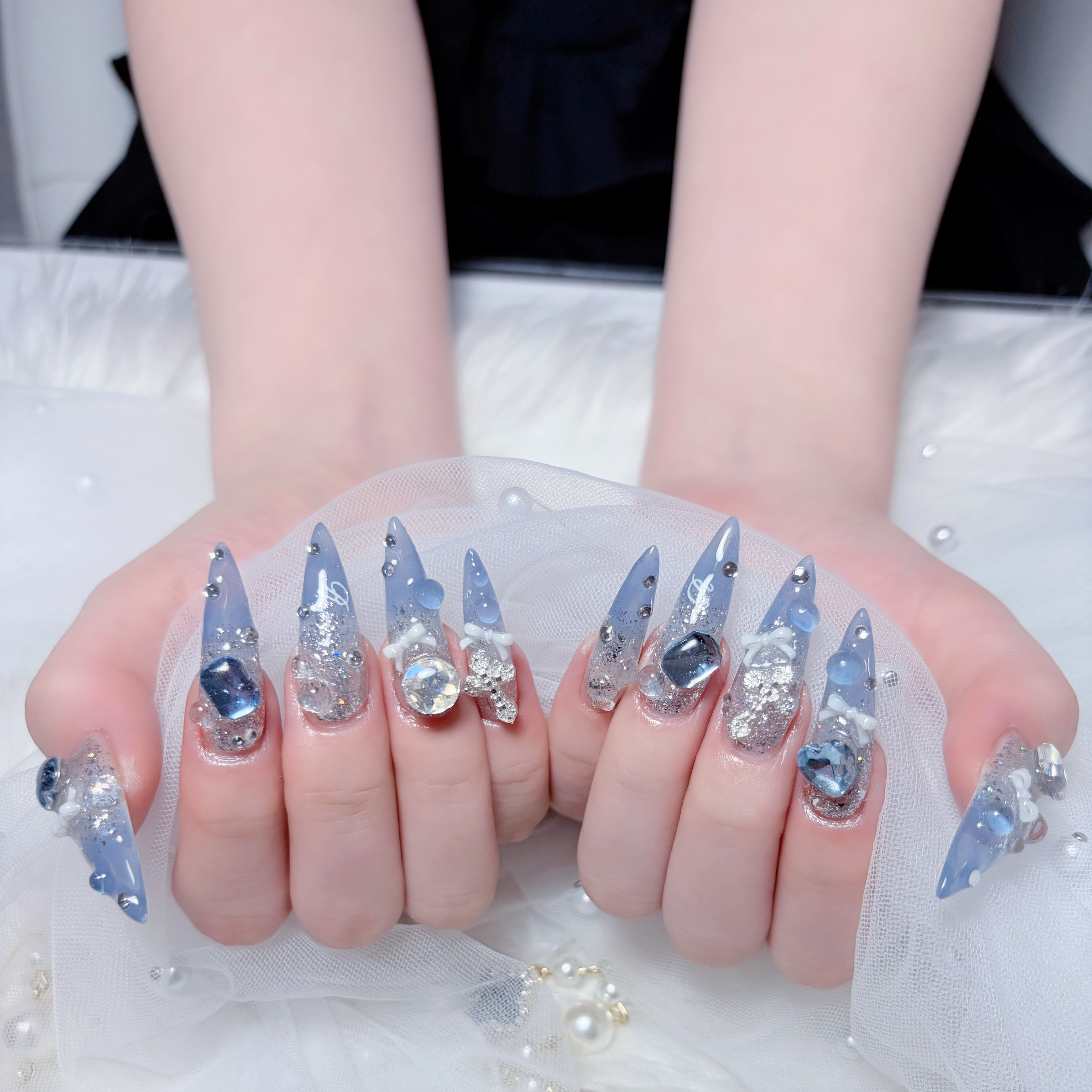 Huyn_Nail_