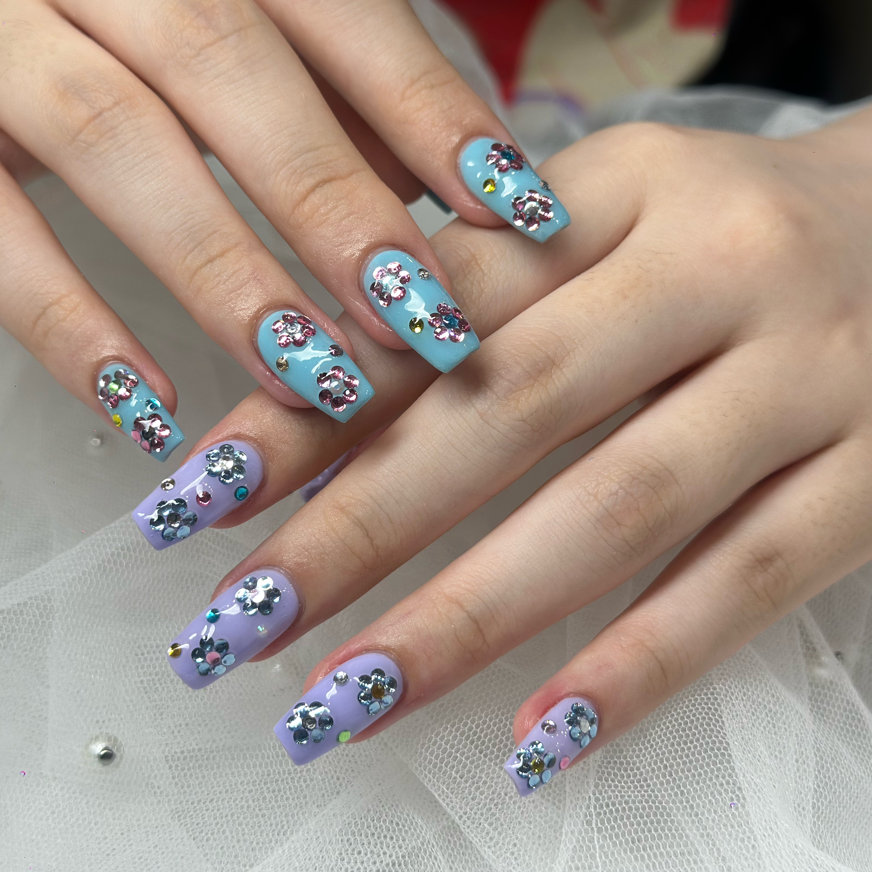 Nail_Van88