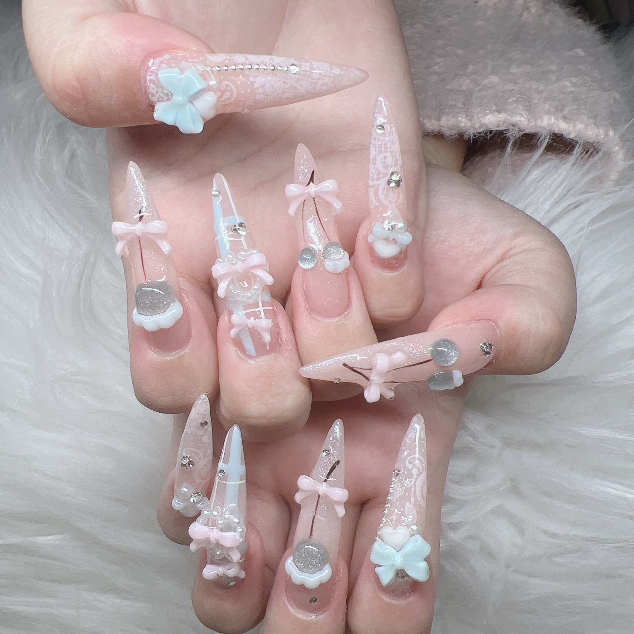 Lee_Nails