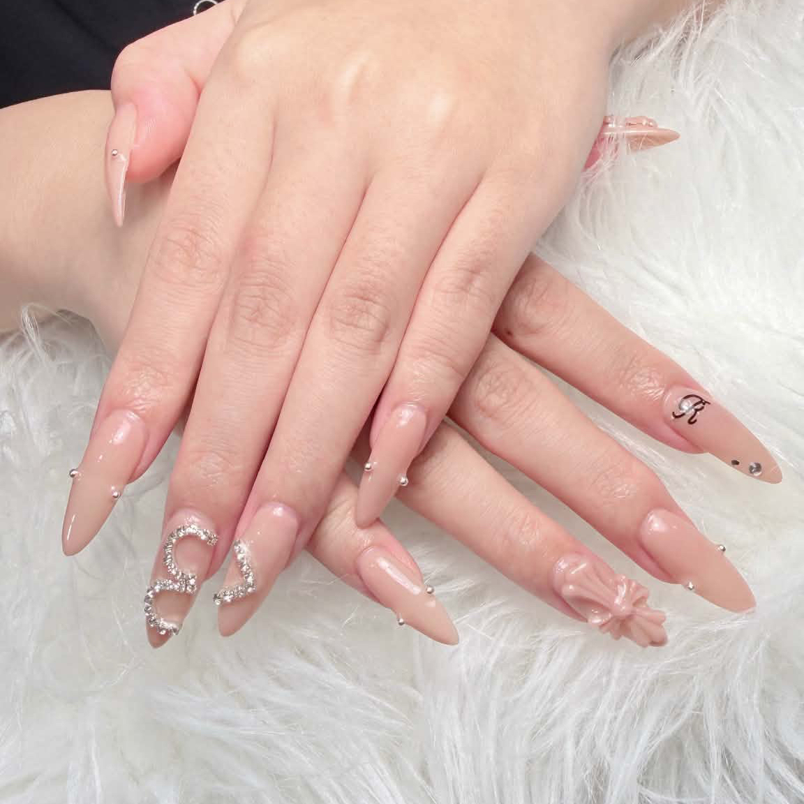 AMI_NAIL_KEBUKURO