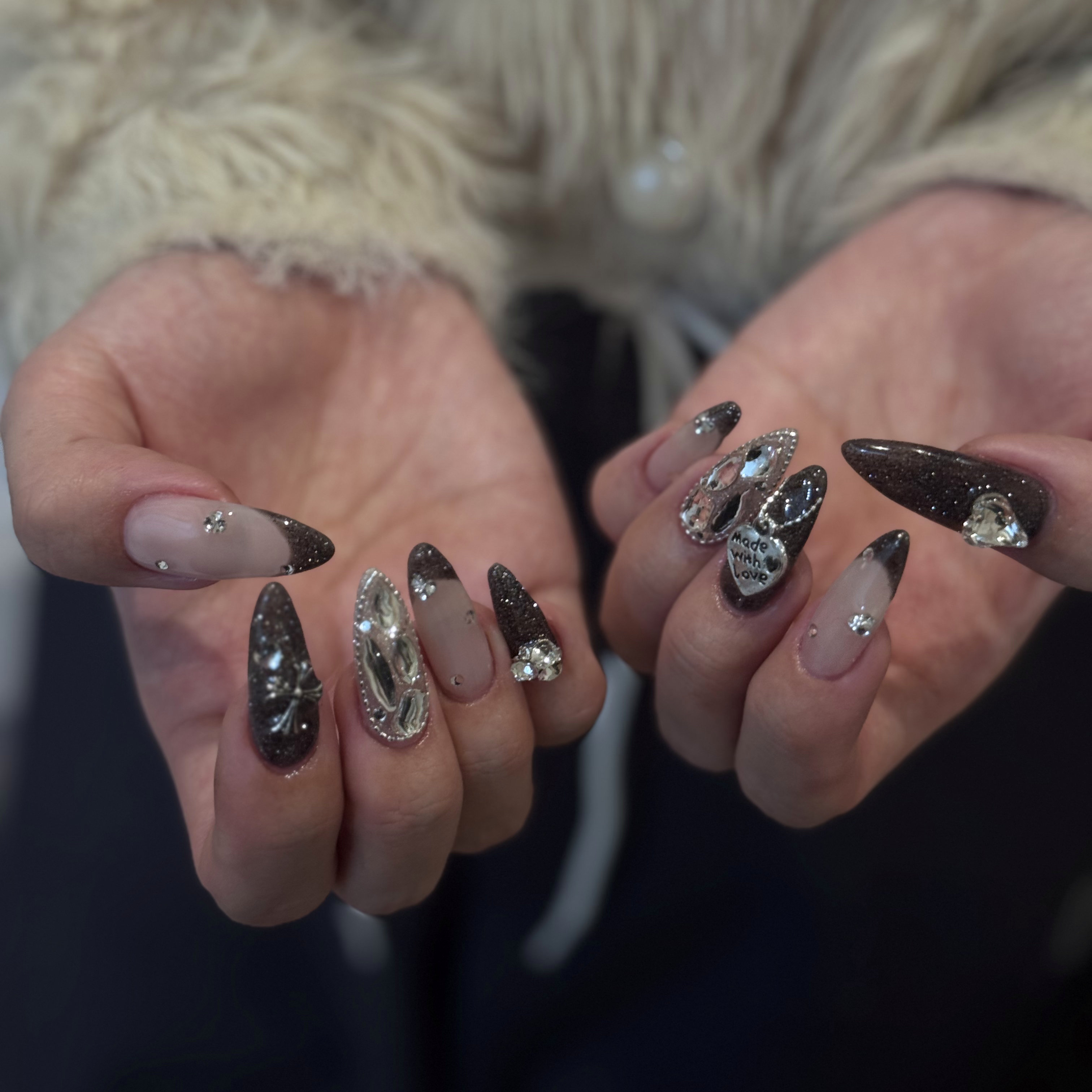aknail___