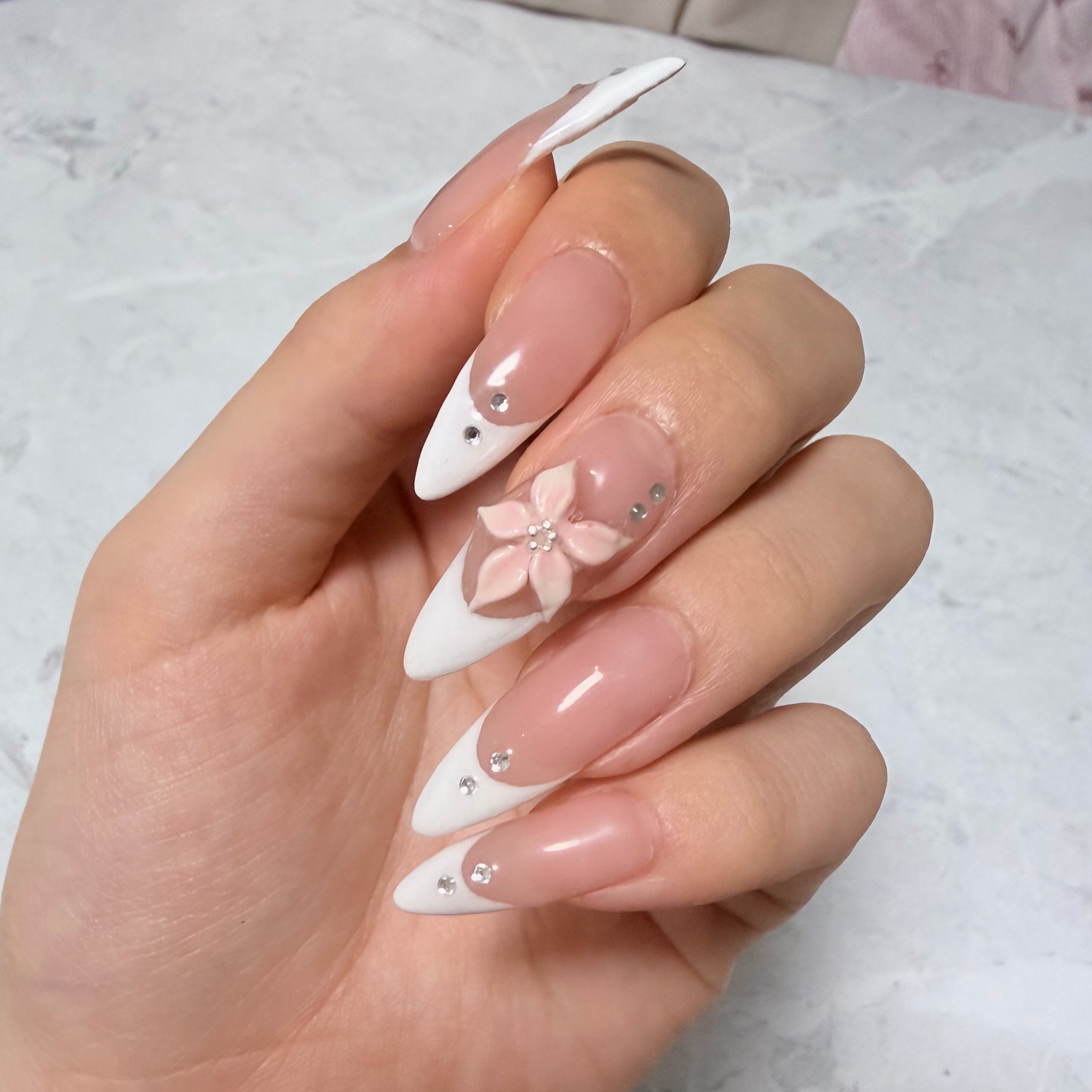 pivo.nail_okayama