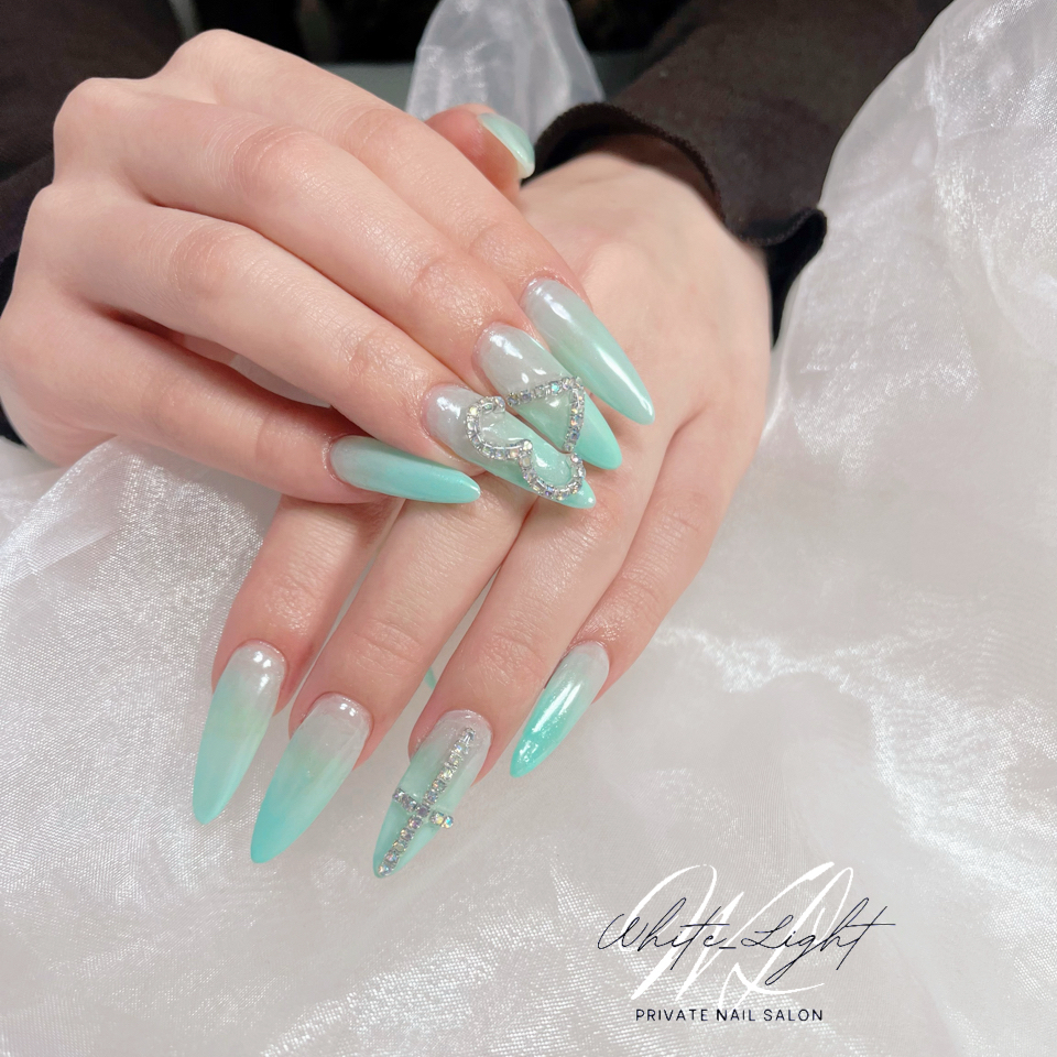 Private_salon_White.Light