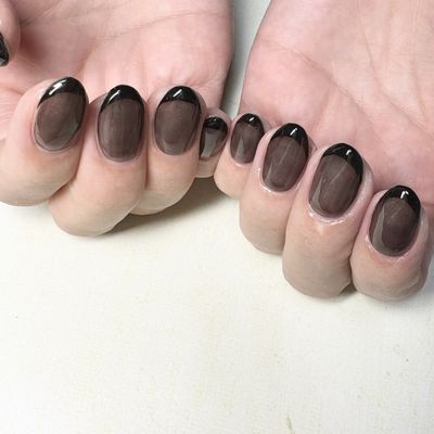 ハンド◇フレンチ　ベースカラー
（初回オフ無料）