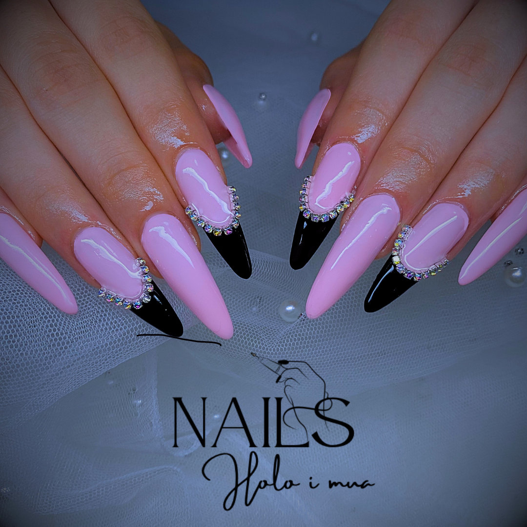 NailSalon.Holoimua