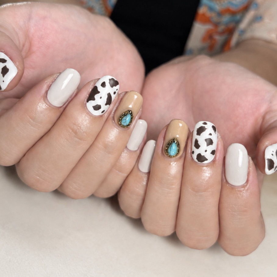NailSalon_CHILL